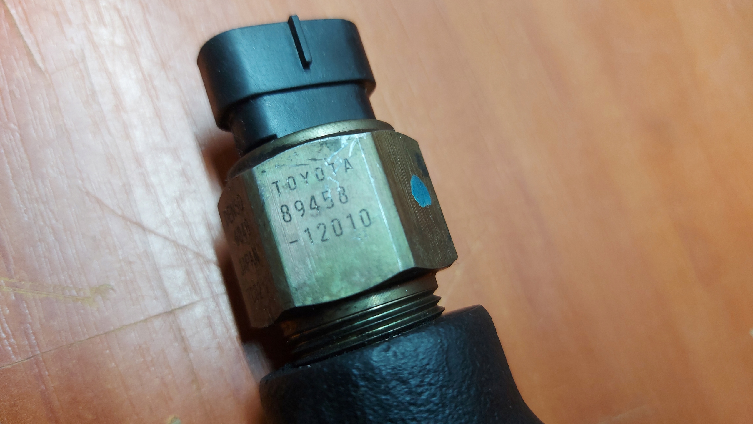 Rampe injection TOYOTA AVENSIS T22 COROLLA E11 2,0 110KM D4D