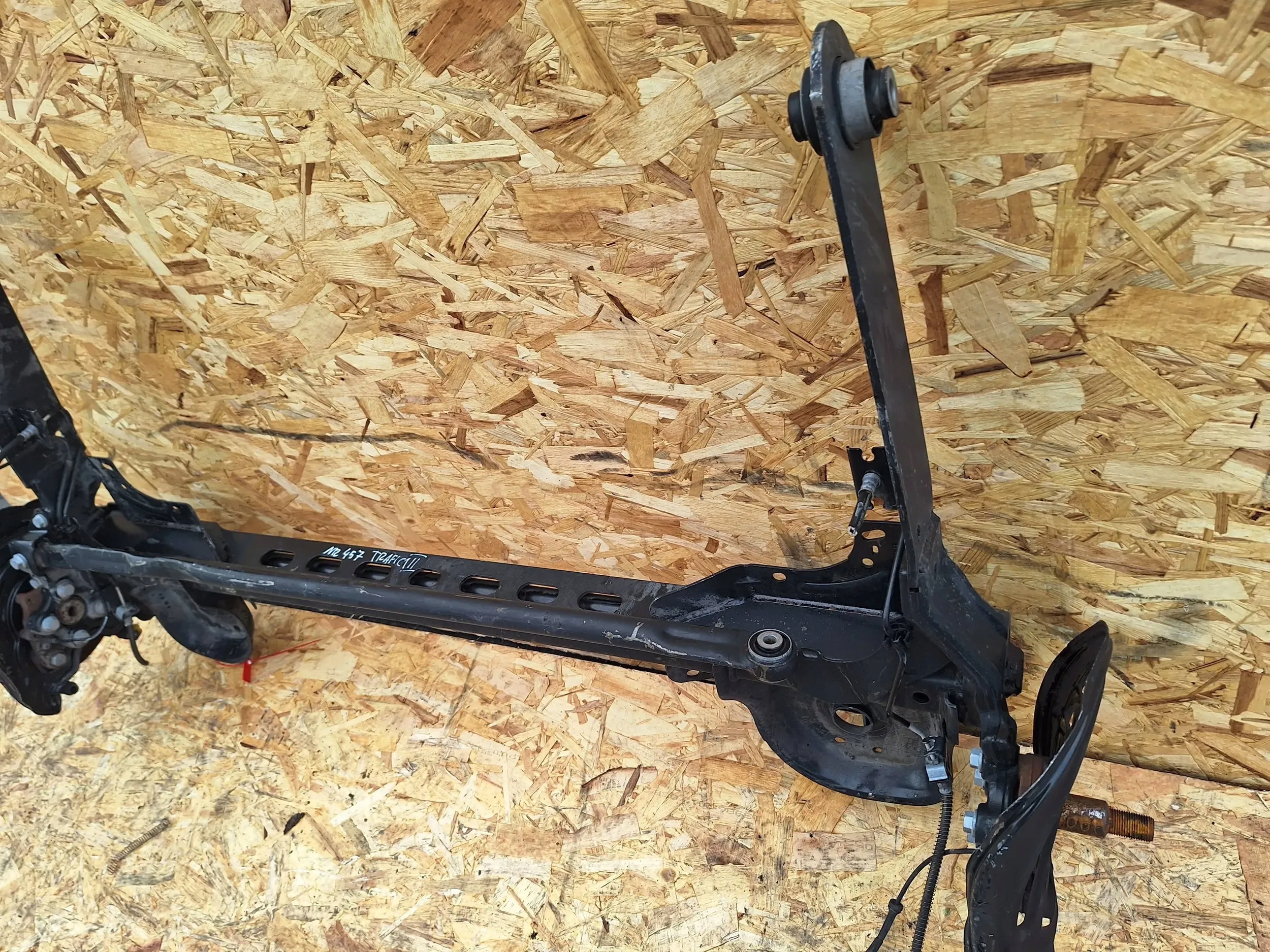 OŚ TYŁ RENAULT TRAFIC III OPEL VIVARO B TALENTO 14- Typ samochodu Samochody osobowe