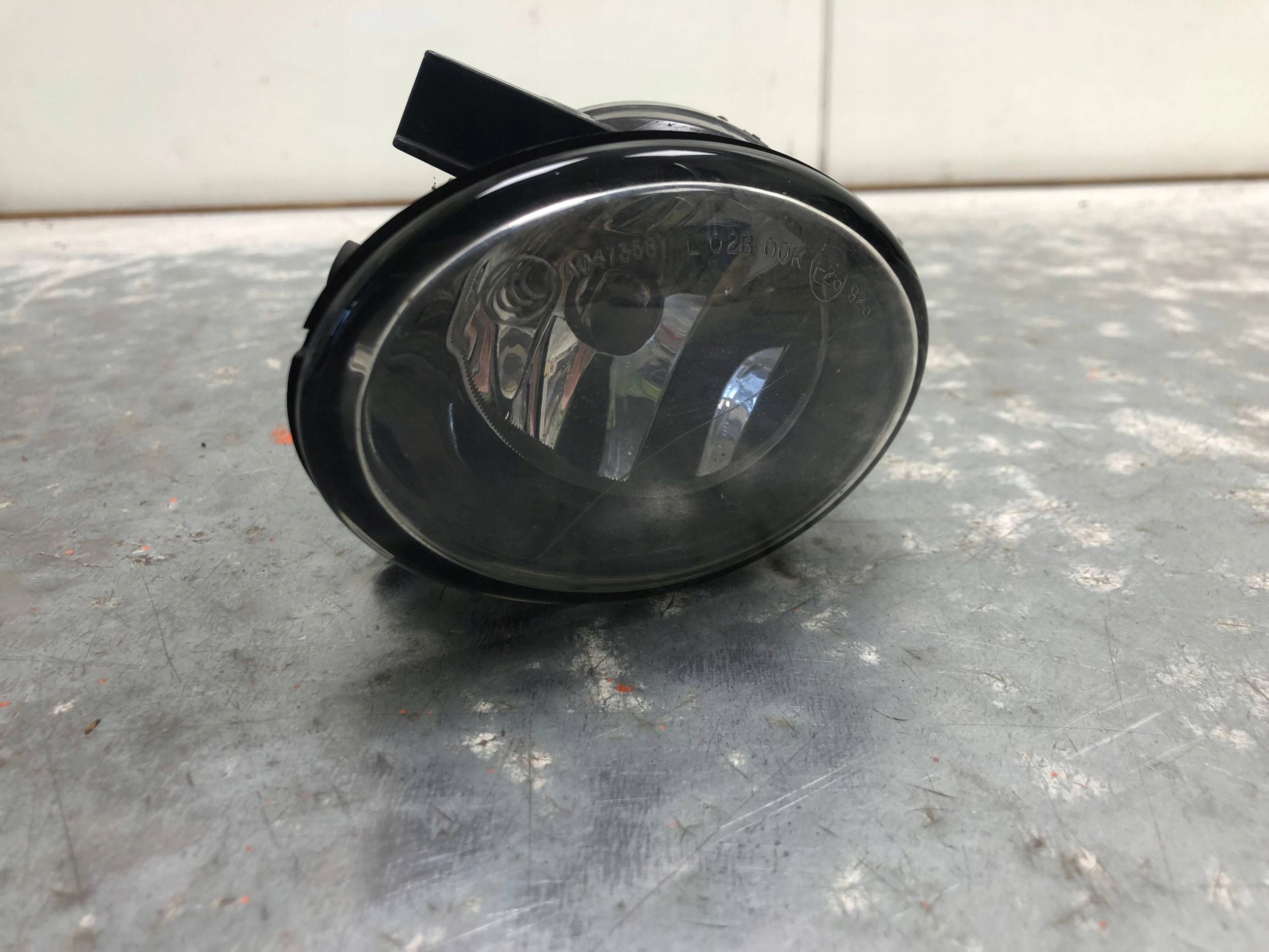 fog light left front VW GOLF VI TOURAN 168615-03
