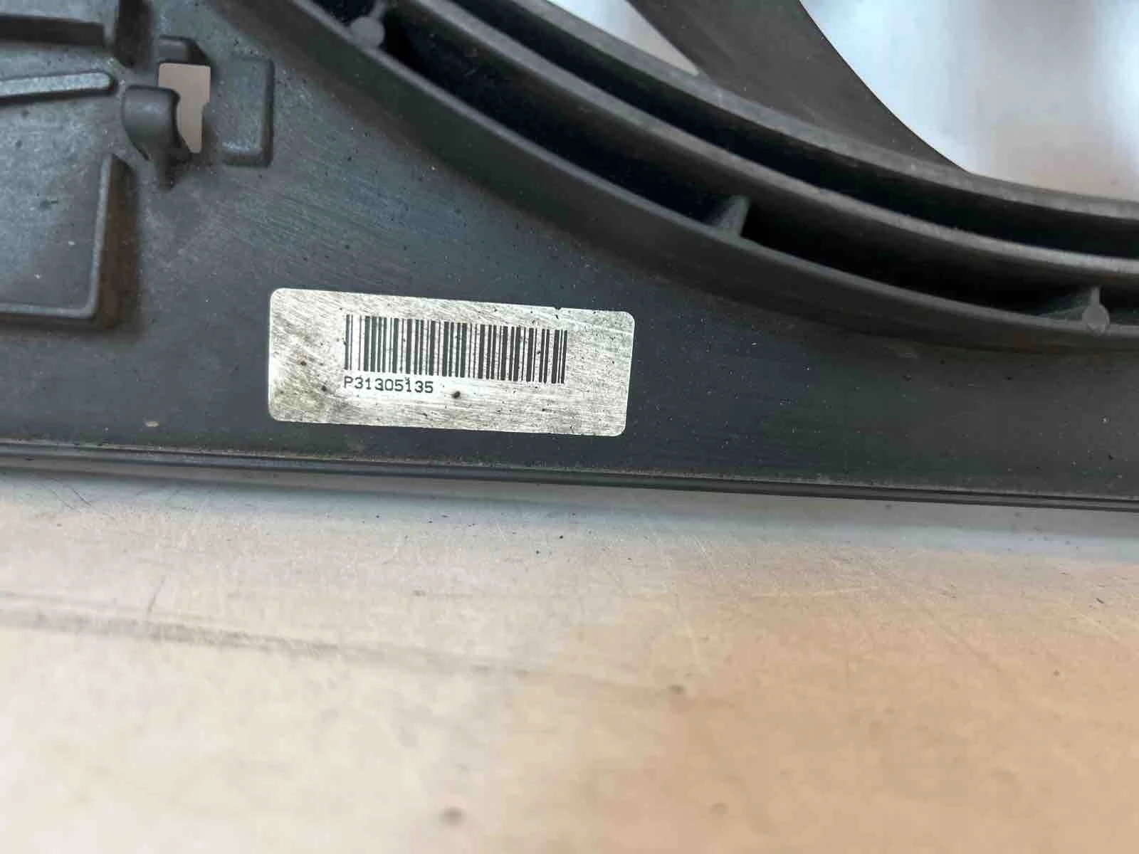 obal ventylátora ventilátor Volvo V70 III S60 II 1.6 TDCI