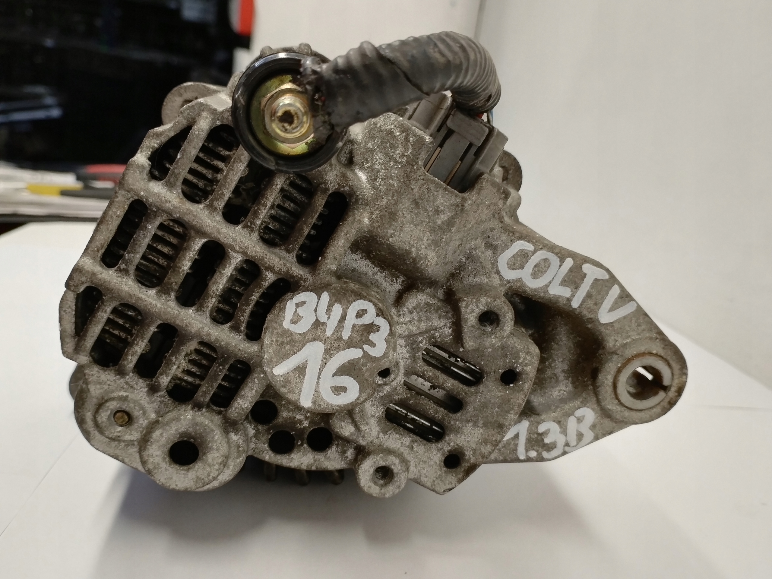 Alternator Mitsubishi Colt V 5 1.3B A2TA5394