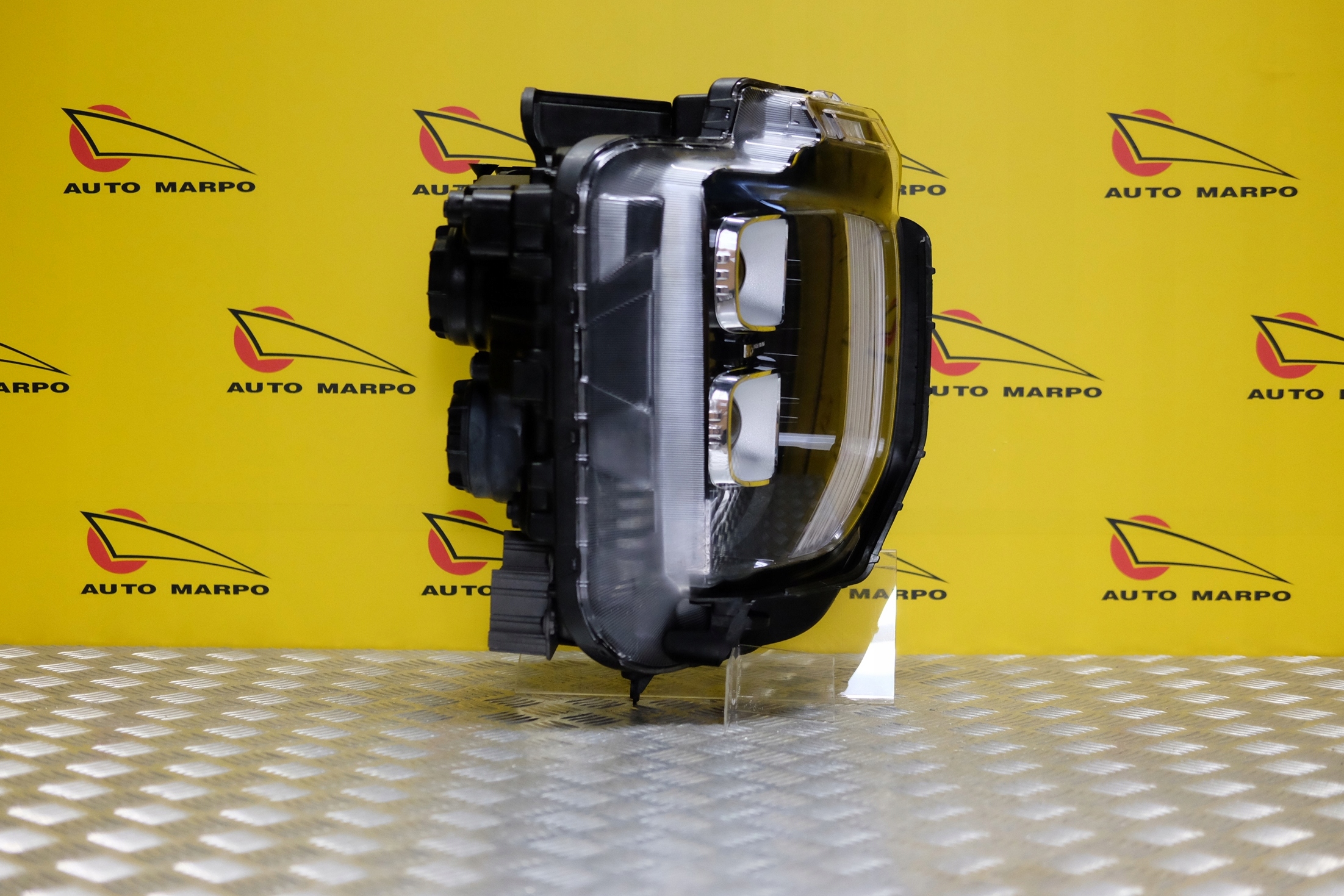 HYUNDAI PALISADE 2020- REFLEKTOR LAMPA R LED EU Producent części Hyundai OE