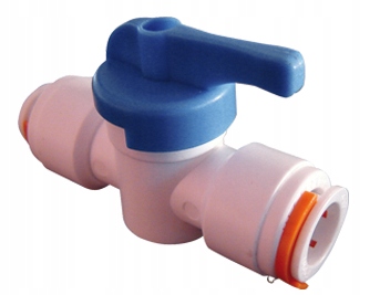 Szybkozłącze z zaworem