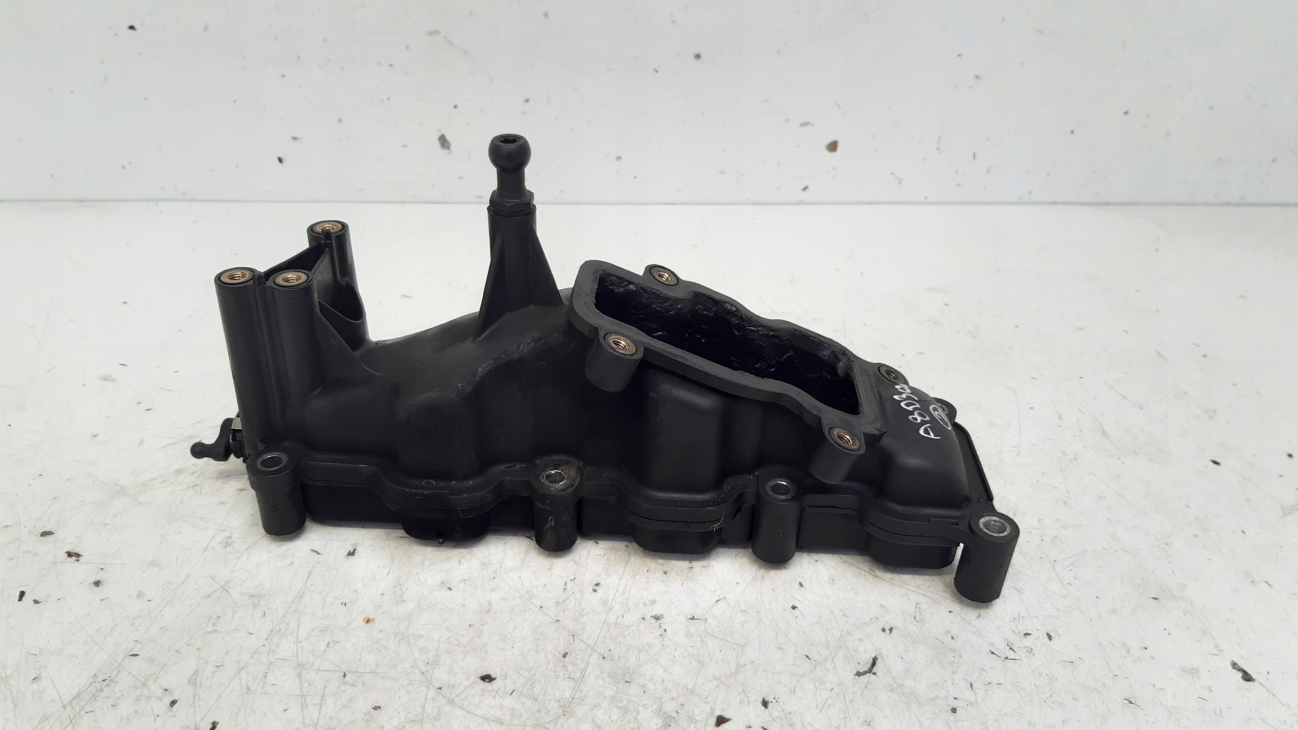intake manifold 059129712AF Audi A8 D3