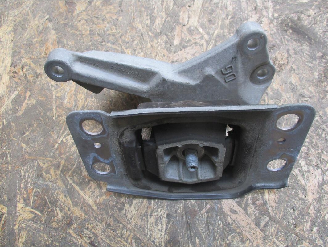 подушка лапа Двигателя FORD MONDEO MK5 2.0