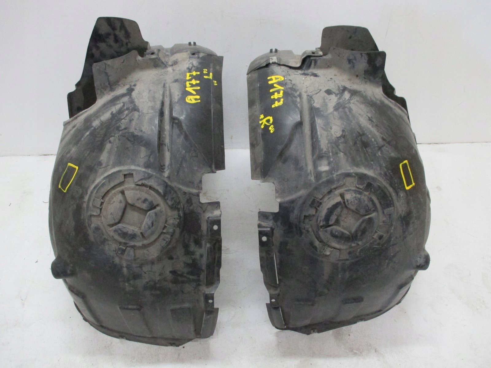 Nadkole MERCEDES A 177 A1776901103 LEWE