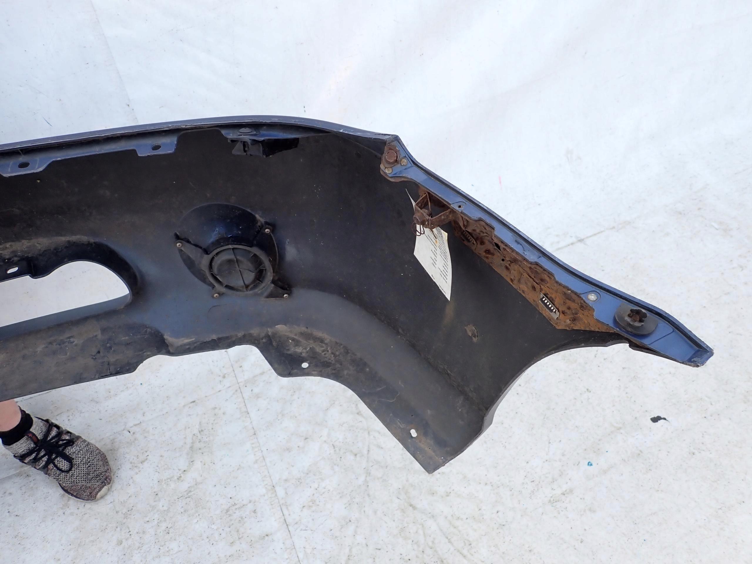 KIA CARNIVAL and 1 LIFT 02-05 bumper front front