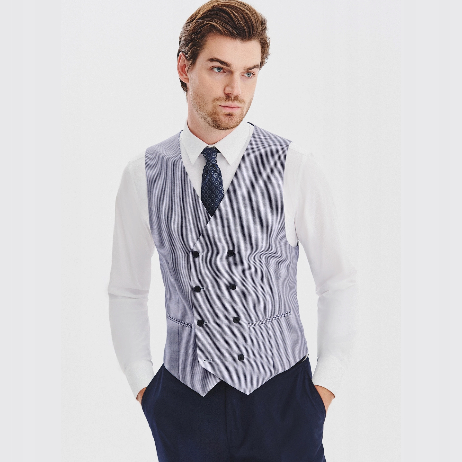 Tmavě modrá pánská vesta ve vzoru pepitky Slim Fit Pako Lorente vel