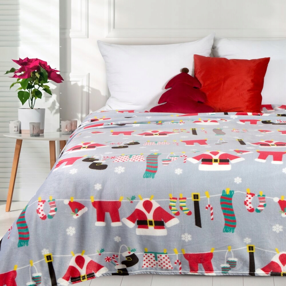 Vánoční deka 150x200 Eurofirany šedá, červená, oblečení svatého Mikuláše