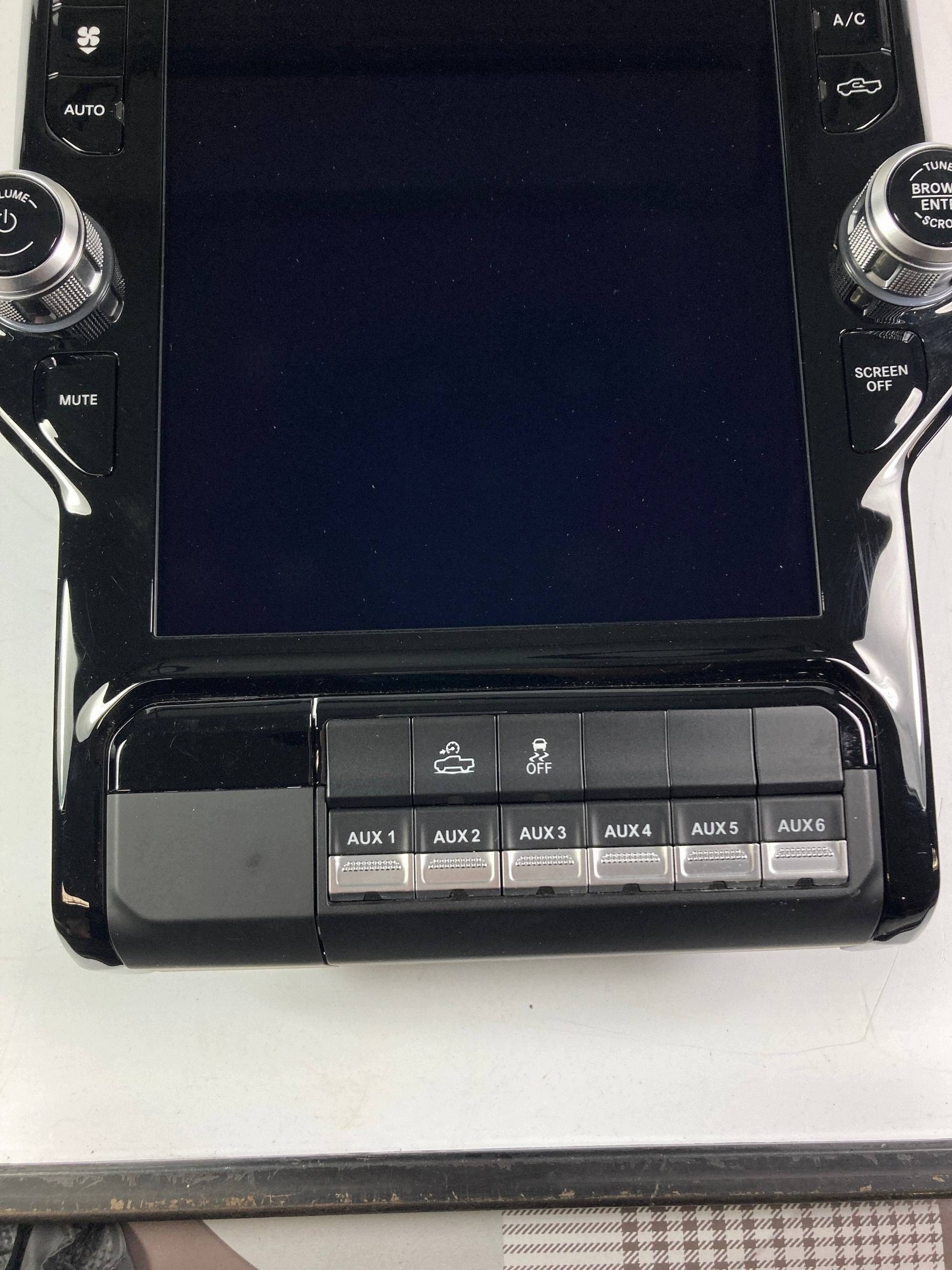 Ram 1500 TRX V radio multimedialne 12" Navigation panel 2022-24