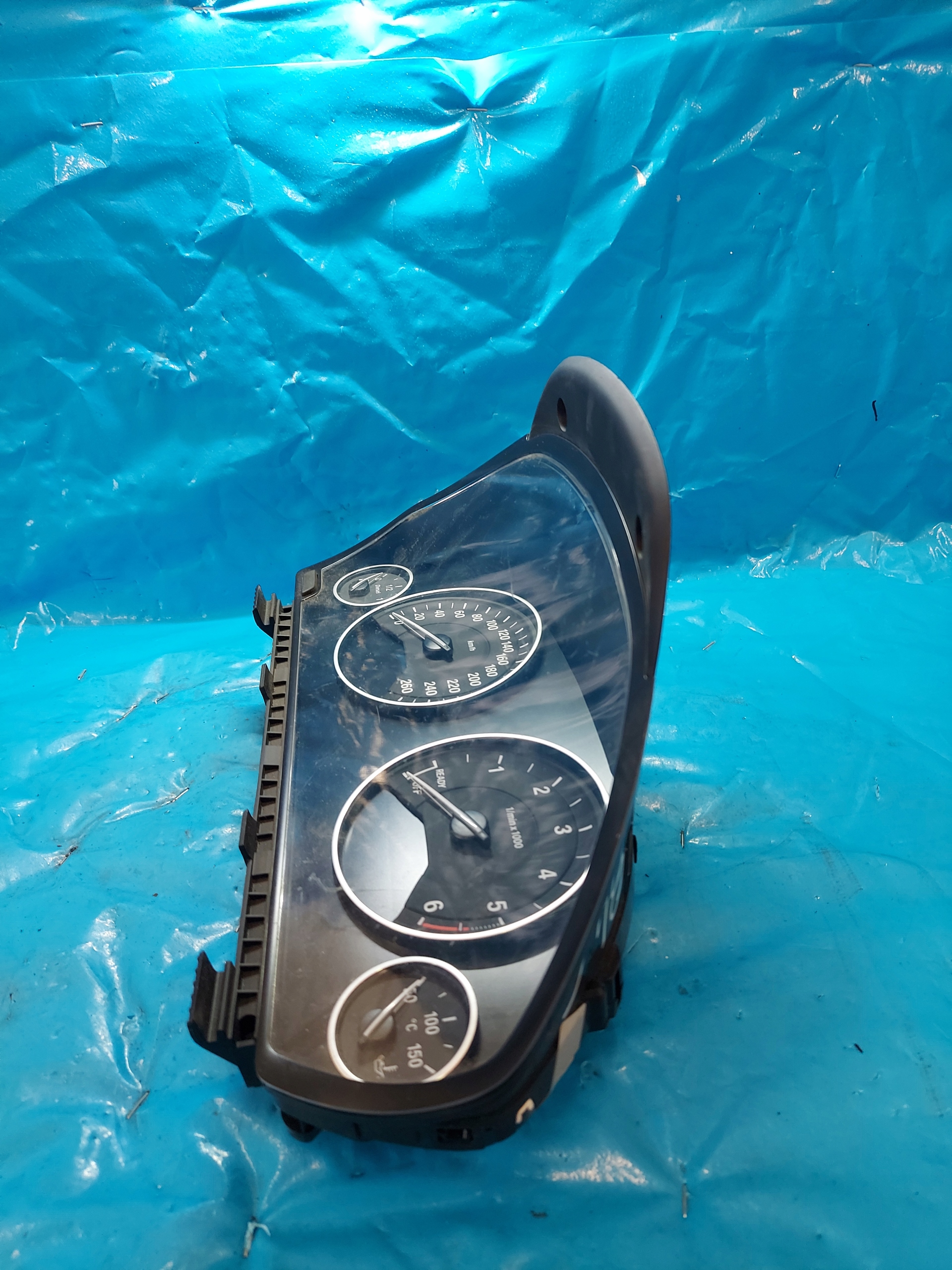 dials clock BMW F30 F31 DIESEL START STOP 9232895