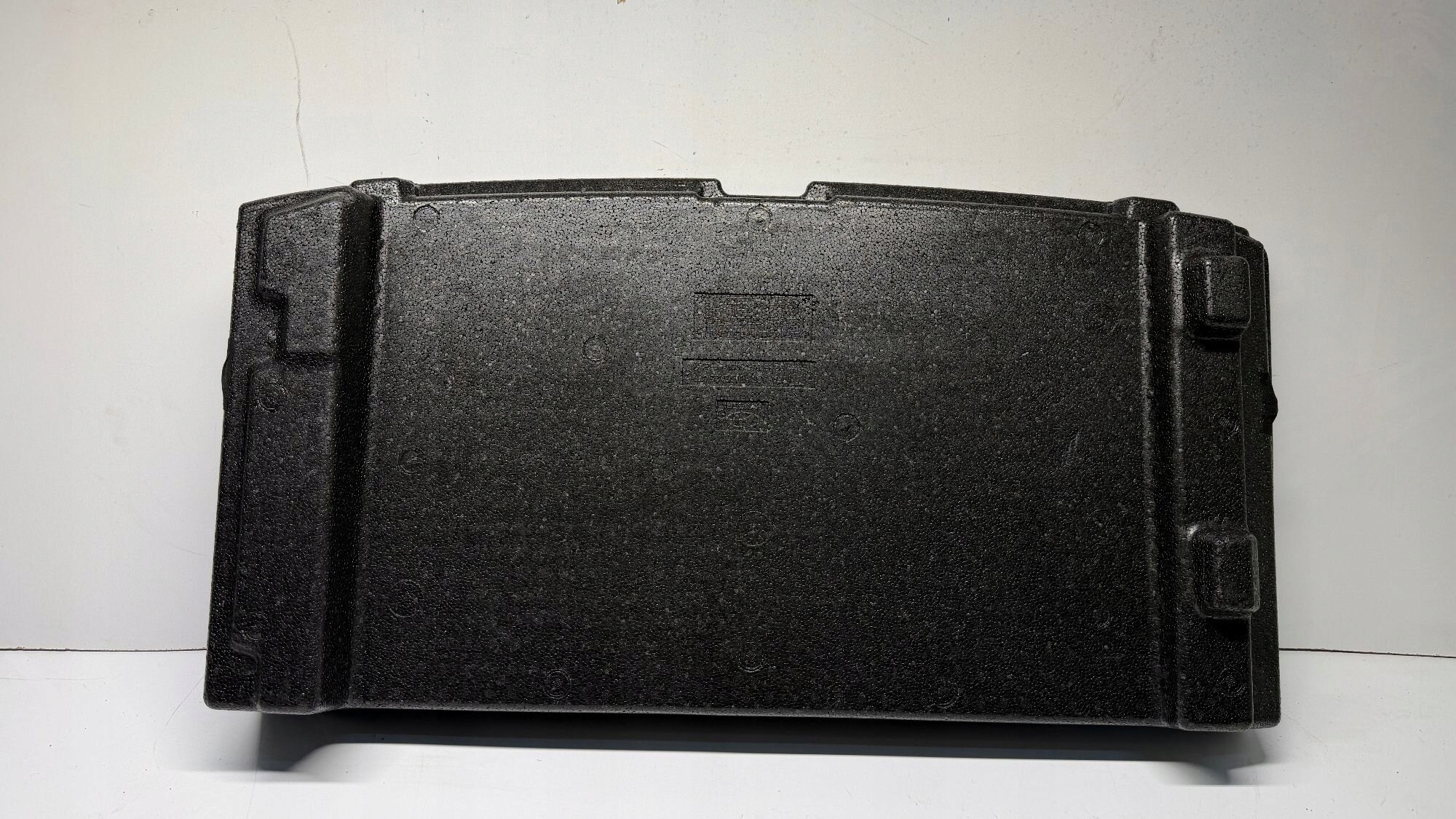 HYUNDAI KONA EV KUWETA passenger compartment boot 17
