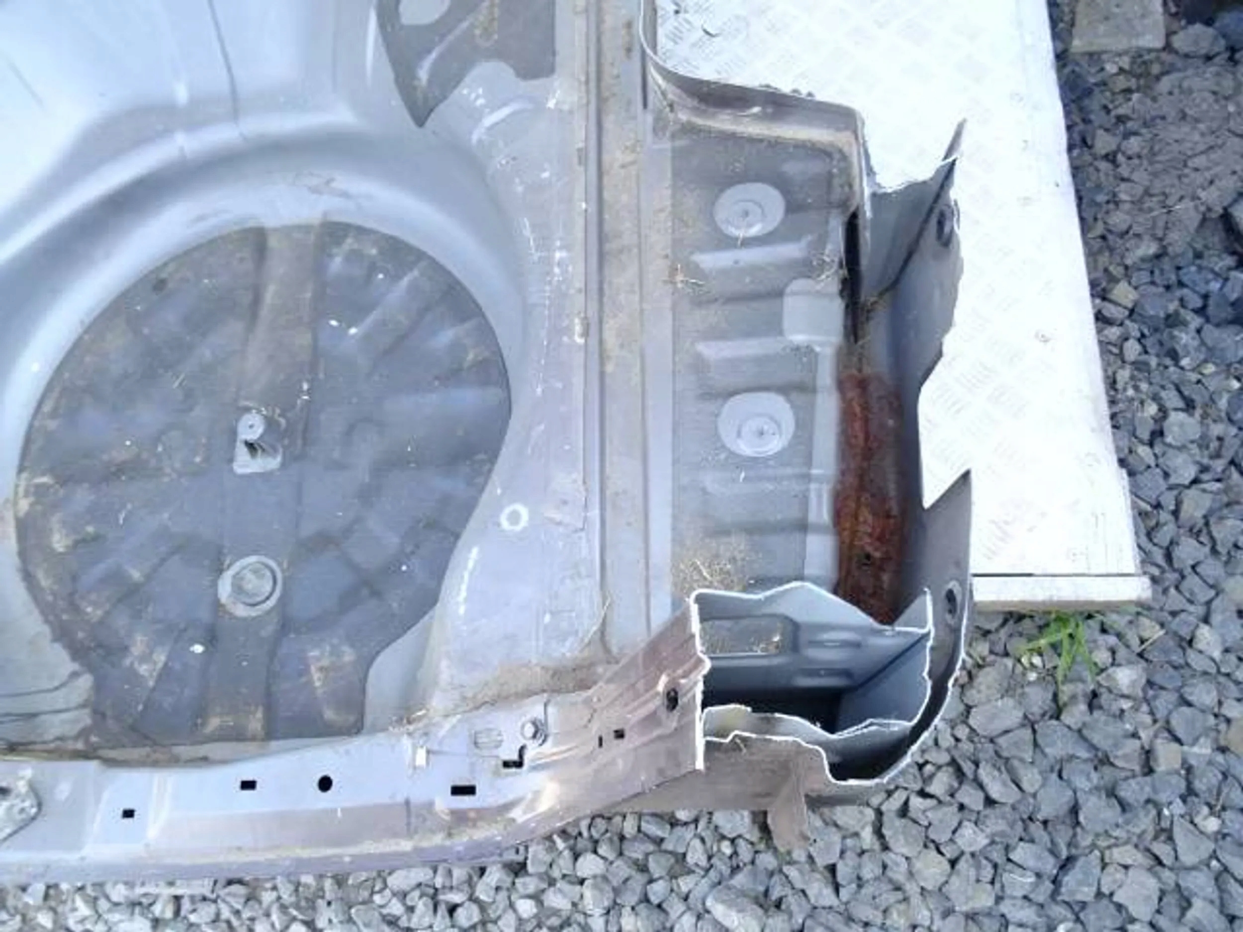 Pas tył podłoga Nissan X-Trail T31 K55G Producent części Nissan OE