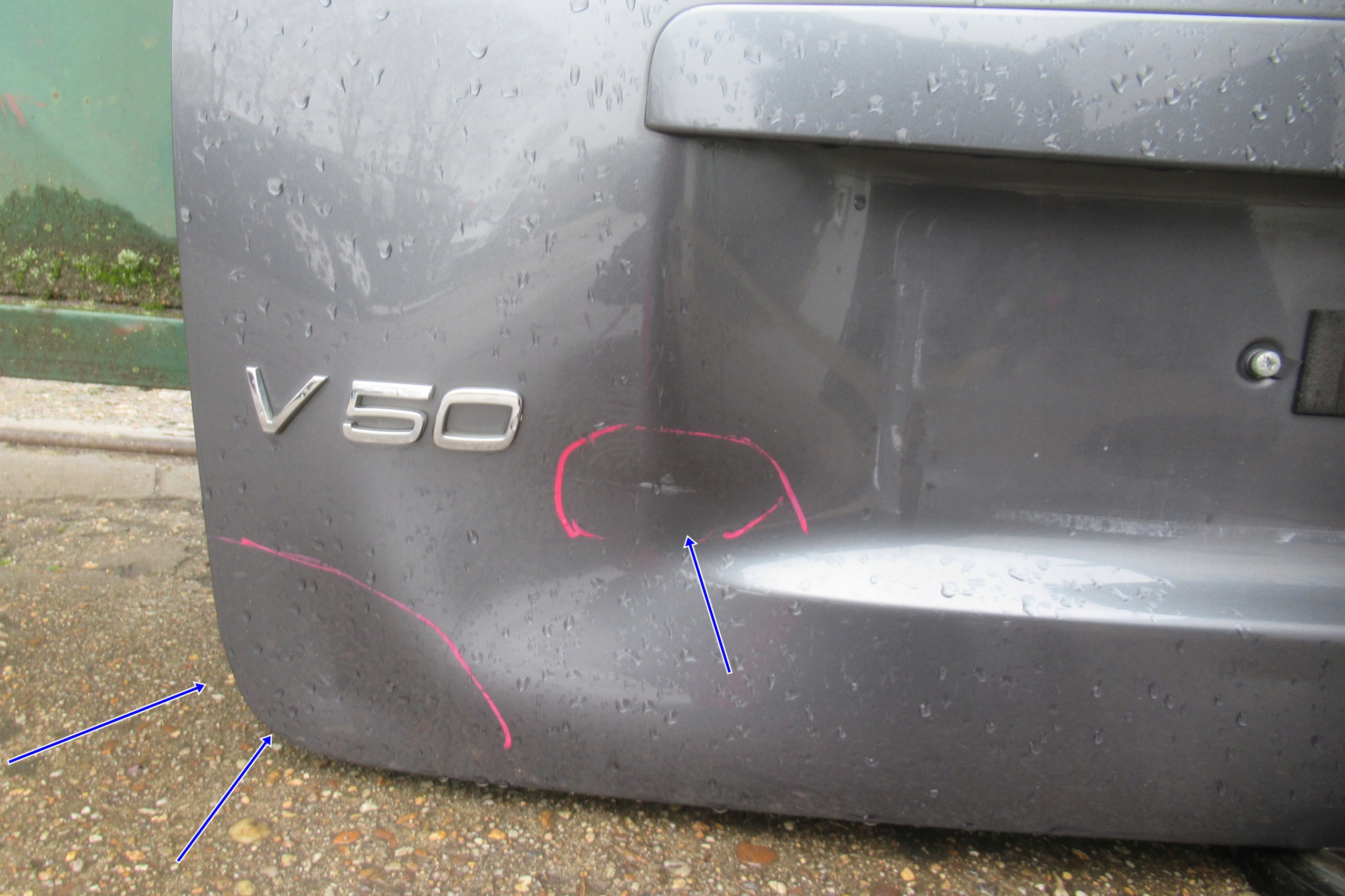 VOLVO V50 2.4 D 06R trunk door boot