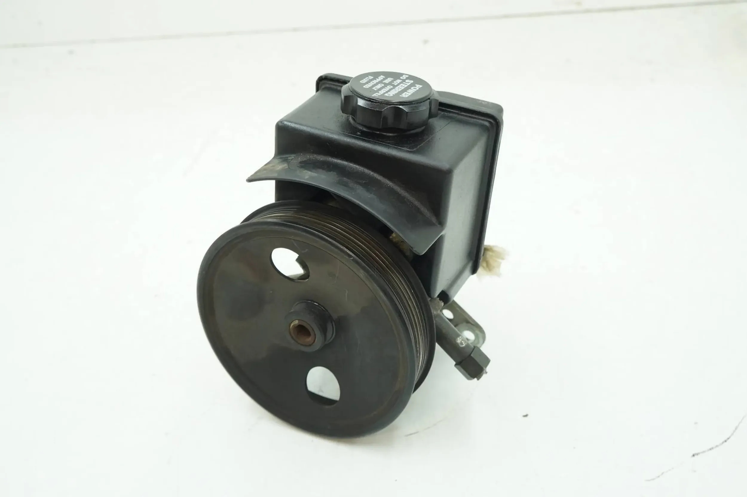 POMPA WSPOMAGANIA Volvo V70 I 3546907