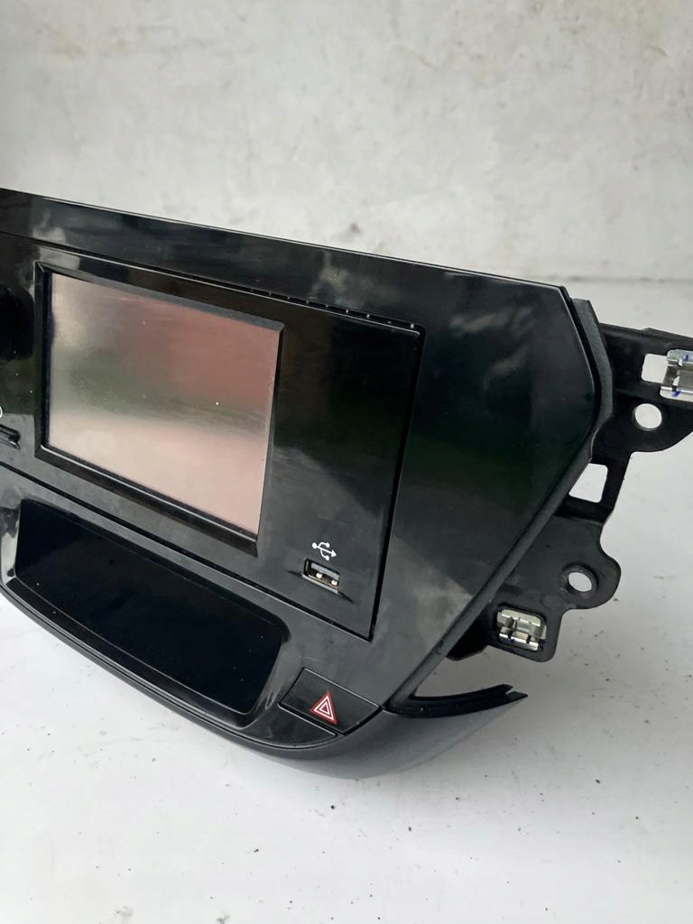 RADIO display CORSA F 39185223