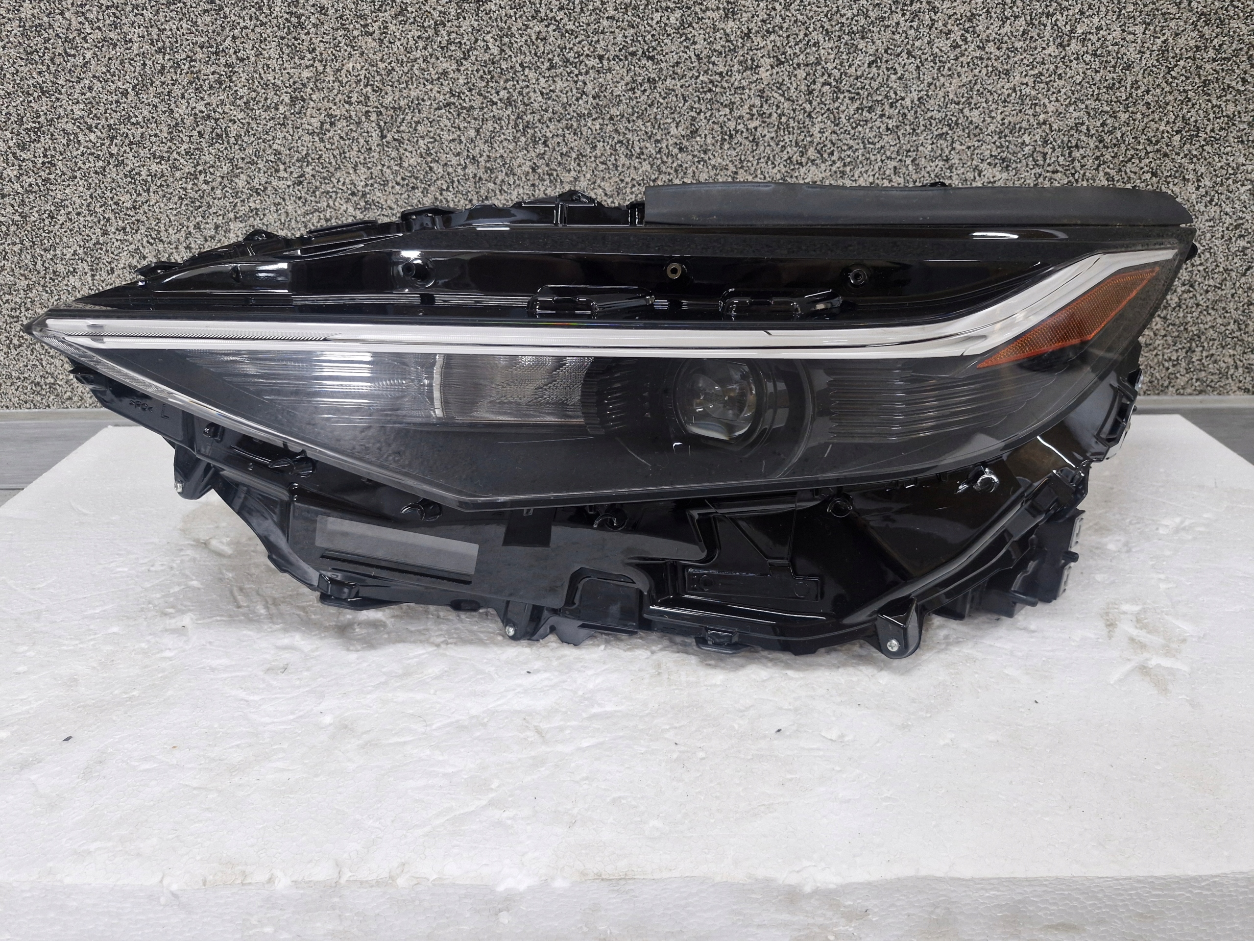 light left Toyota Bz4 Bz4x FULL LED 1 lens