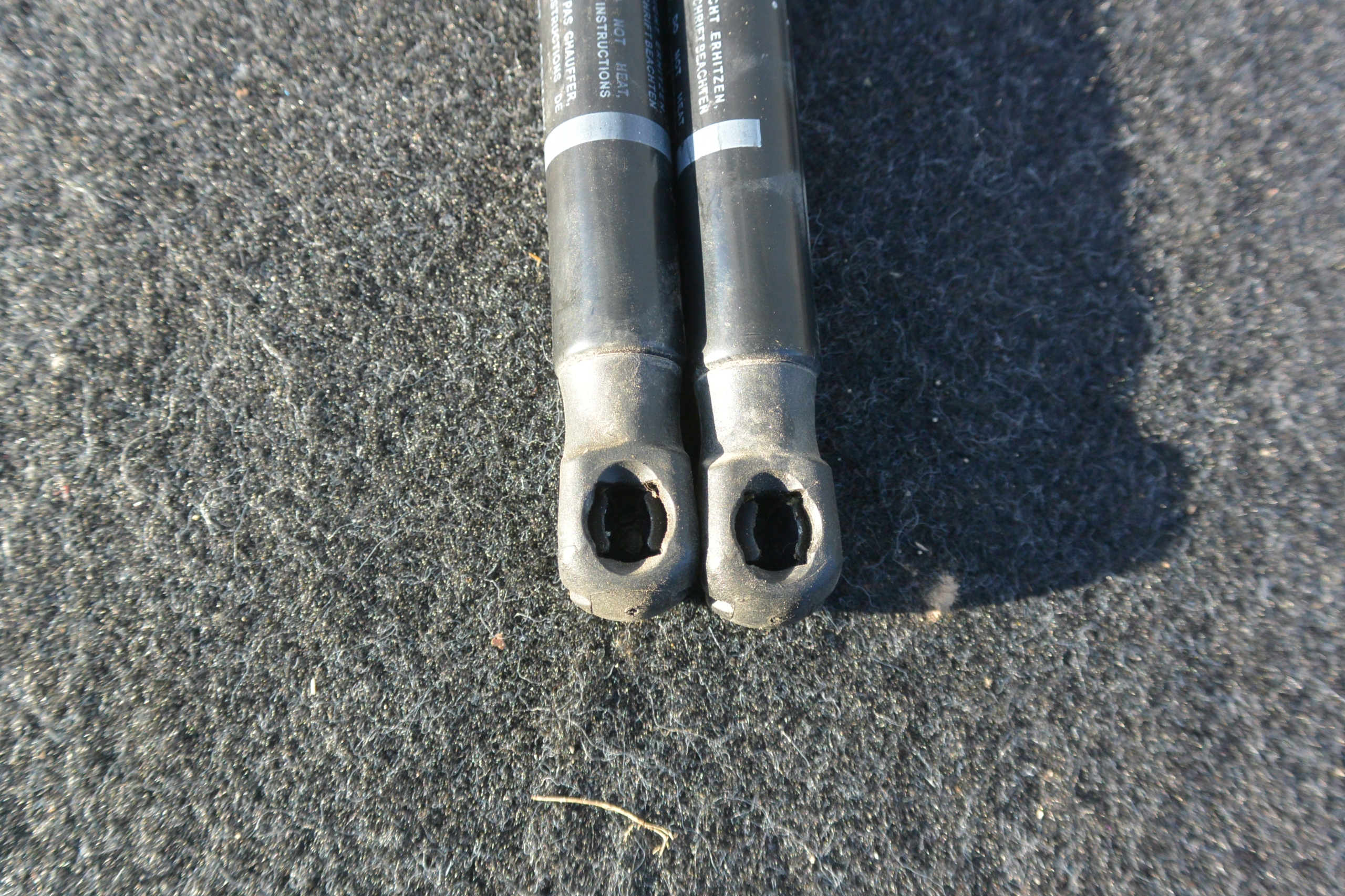 damper bonnets front KPL VOLVO S60 V60