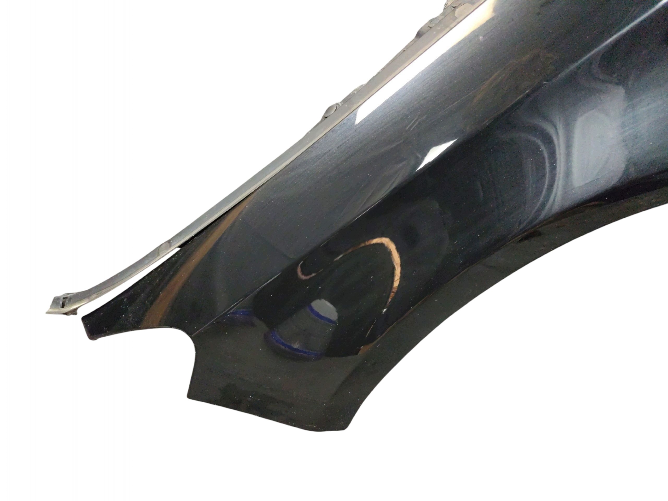 fender left front MERCEDES CLA W117 LAK: 191 (15-17)