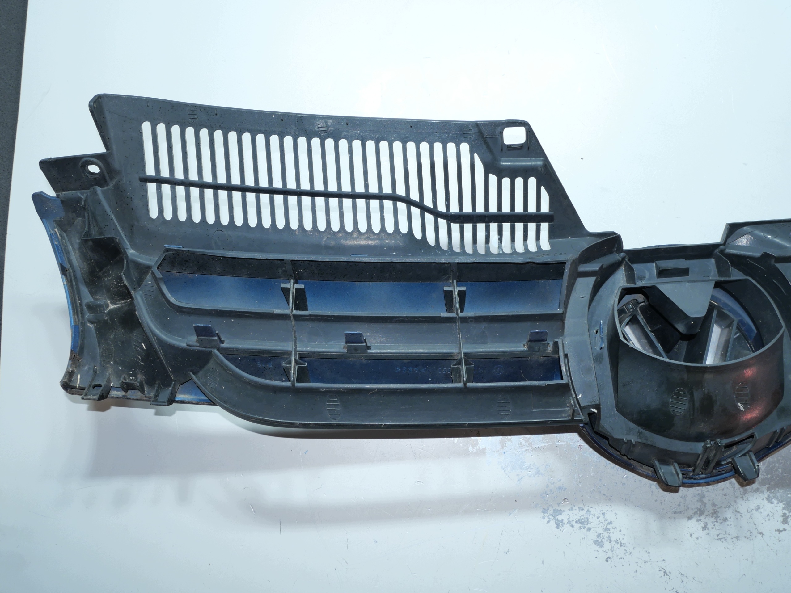 grill grill VW GOLF V 1K0853655C