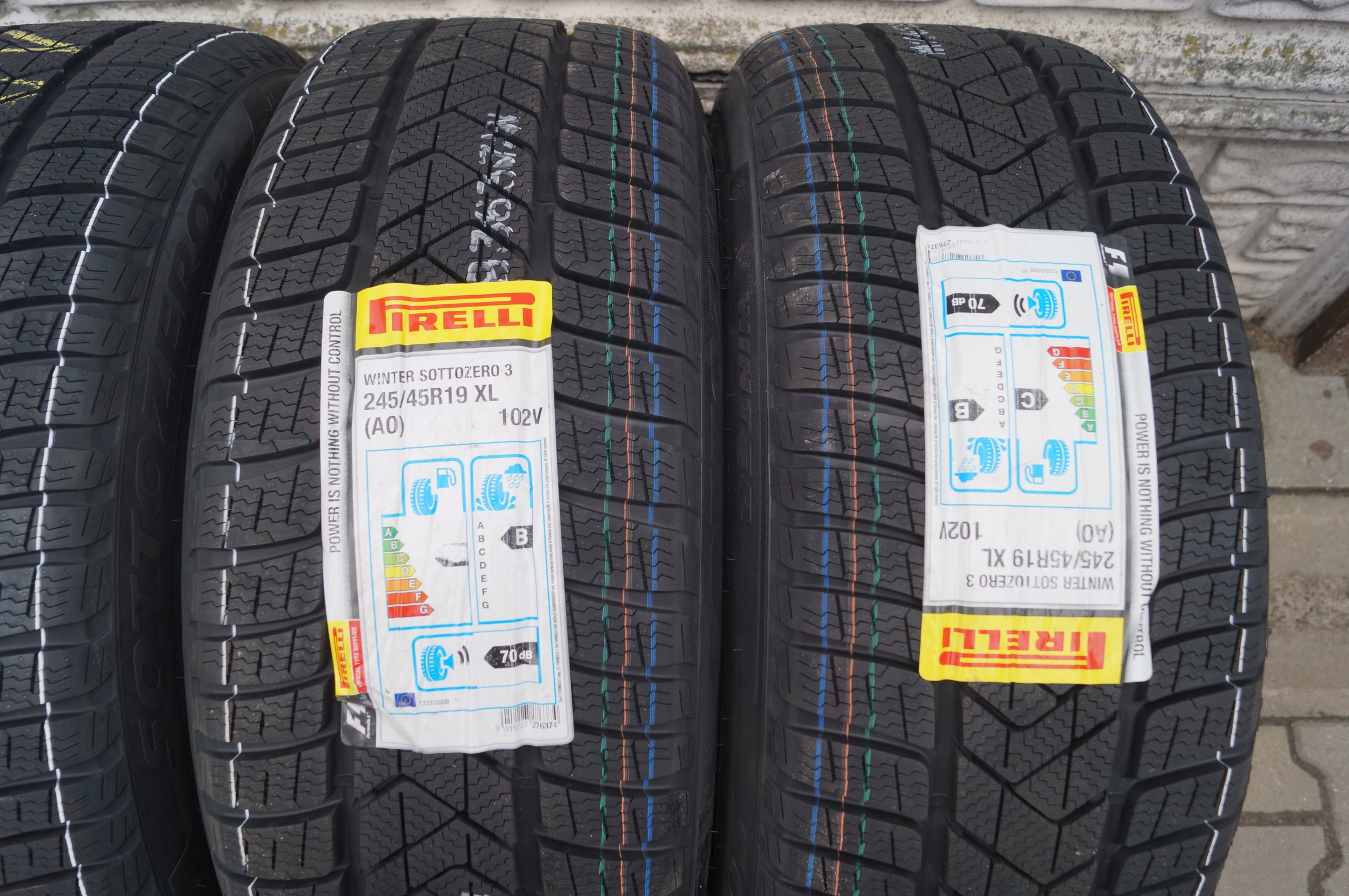 AUDI A6 C8 KOŁA ZIMOWE 245/45R19 PIRELLI NOWE Szerokość felgi 8.5