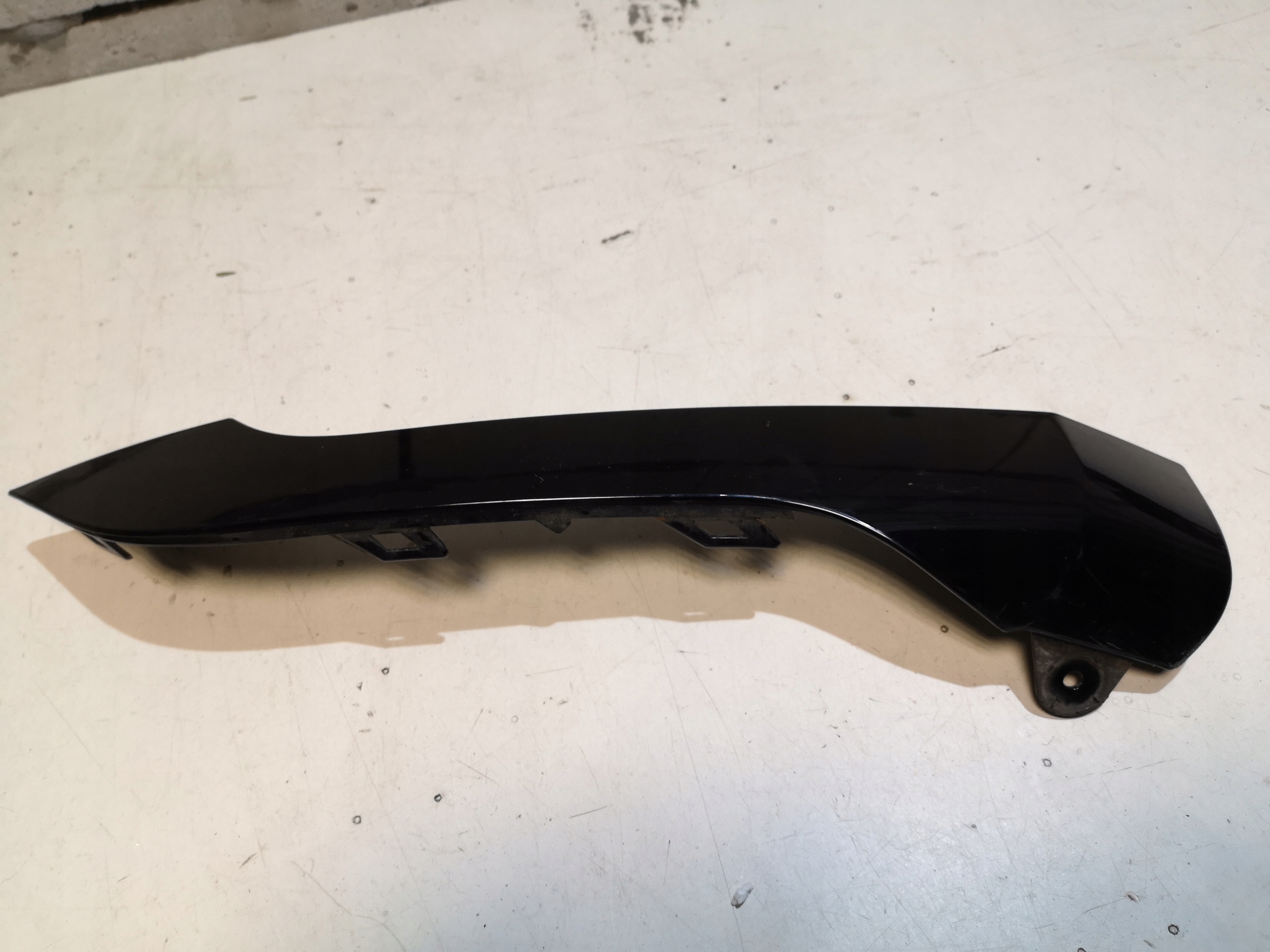 K8D217E785AA - Передній лівий бампер Land Rover Evoque Dynam