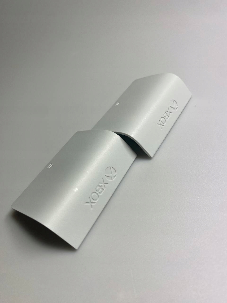 100%ORYGINALNA ZAŚLEPKA KLAPKA BATERII XBOX SERIES BIAŁY |NAJWYŻSZA JAKOŚĆ Marka Microsoft