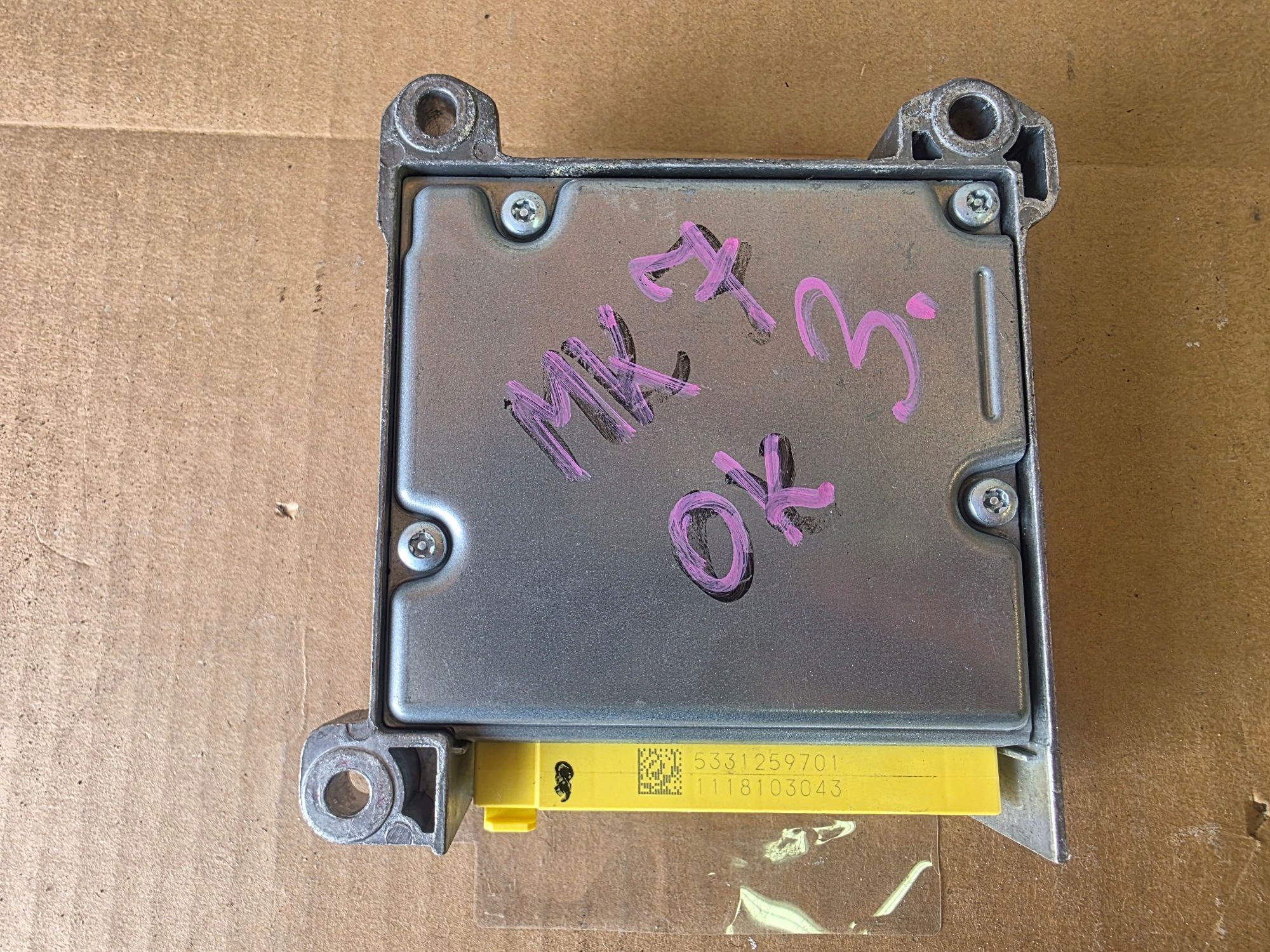 Блок airbag suzuki SWIFT MK7 38910-68L01
