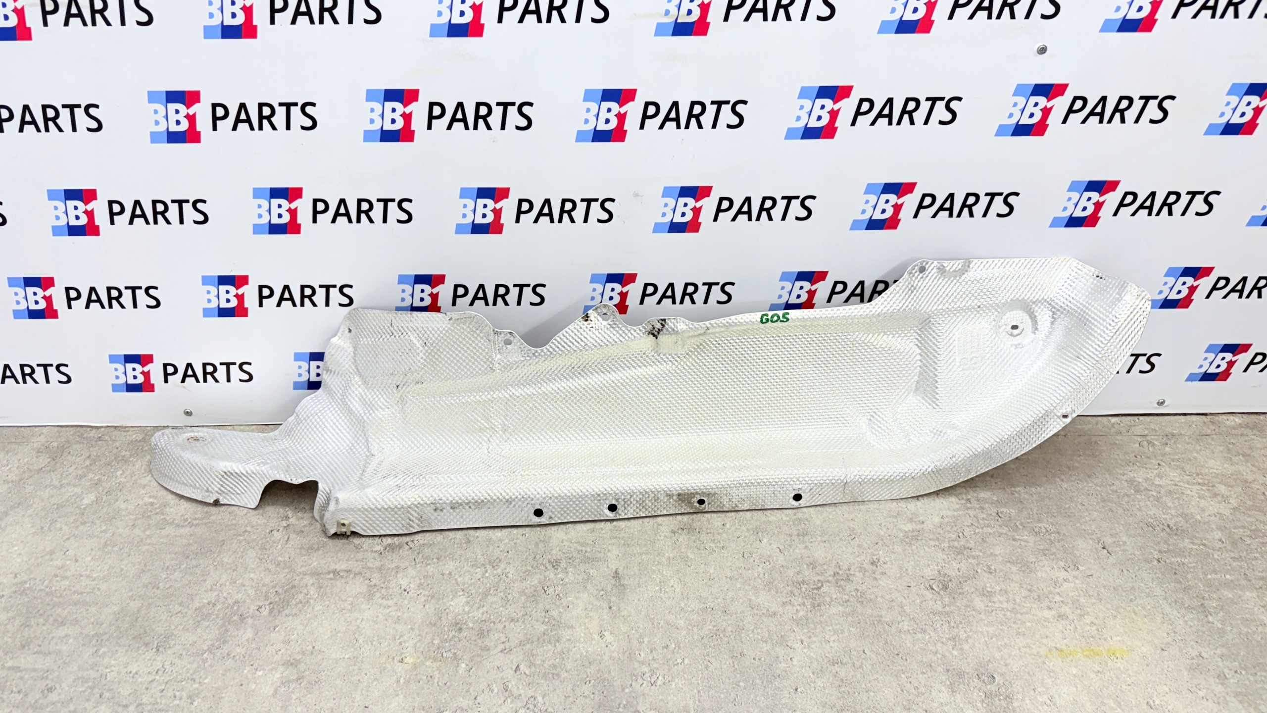 BMW G05 X5 cover TERMICZNA chassis right 7424926