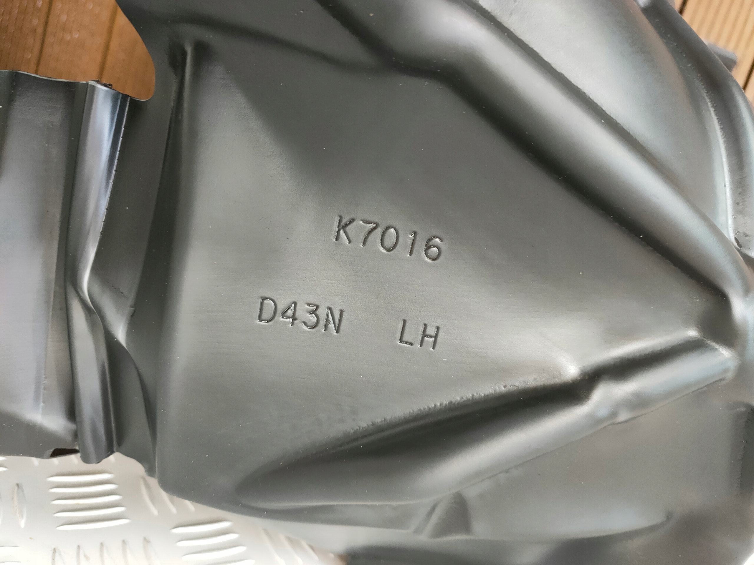 MAZDA 2 DJ DL LIFT 20-24 mudguard front left front D43N-56-141 OE