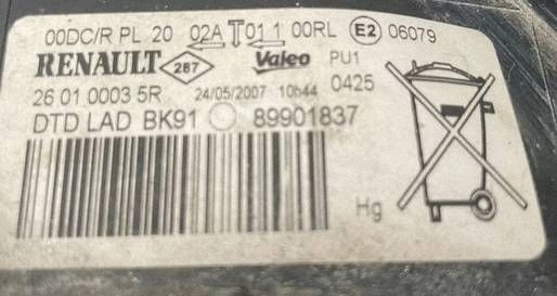 Reflektor rear part side right Renault Laguna III 260100035R