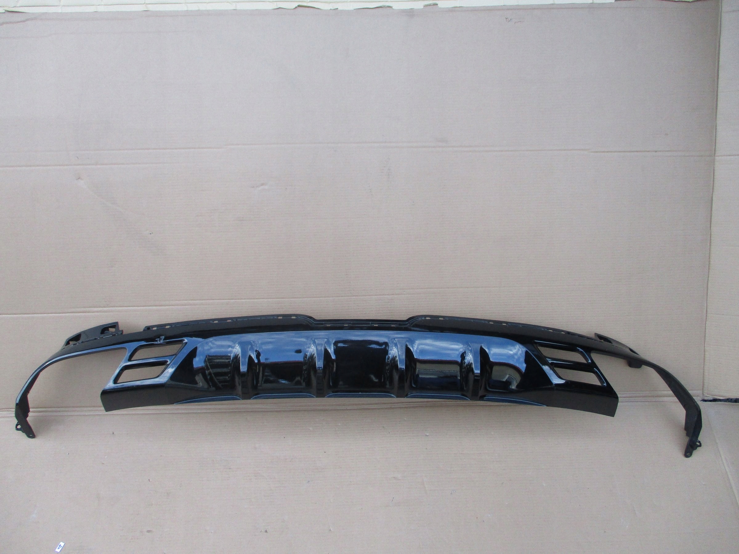 86612-J7950 - ДИФУЗОР СПОЙЛЕР ЗАДНЬОГО БАМПЕРА KIA PROCEED III GT 86