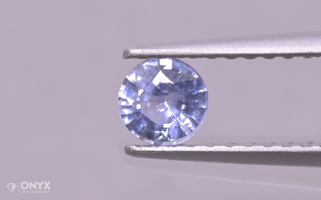 Fazetovaný safír kulatý fi 4 mm