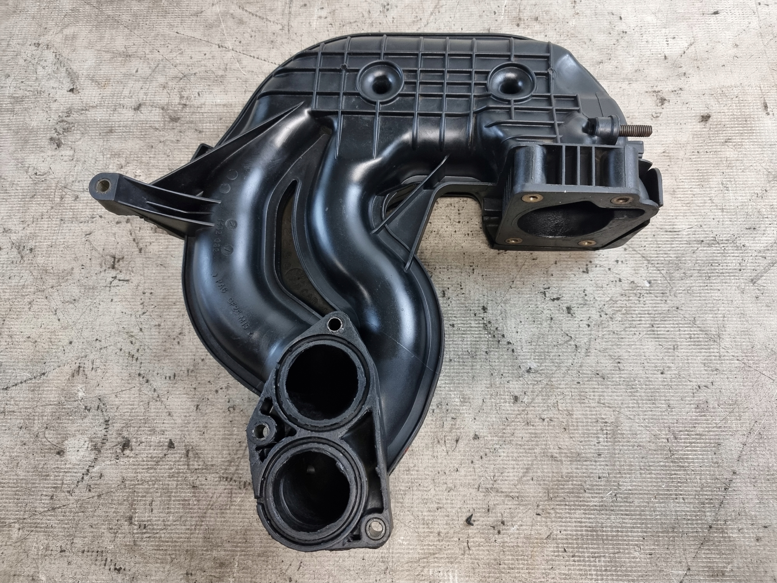 intake manifold OE 1432032 BMW E46 318i 00r