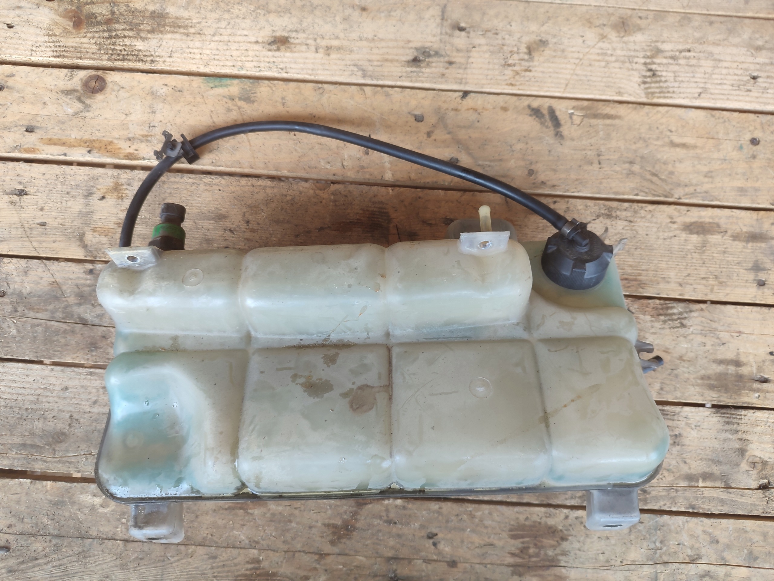 spremnik ekspanziona posuda IVECO DAILY 4 IV 69502214
