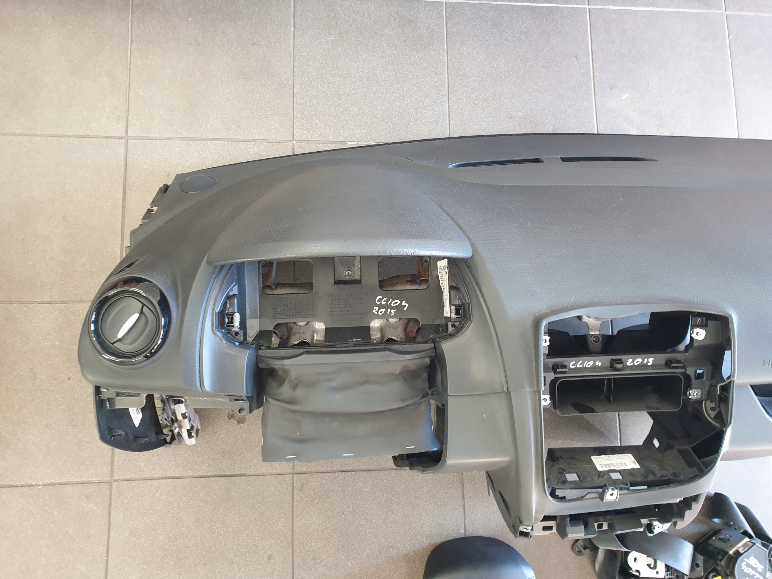 dashboard instrument panel airbags RENAULT CLIO 4 IV 2014