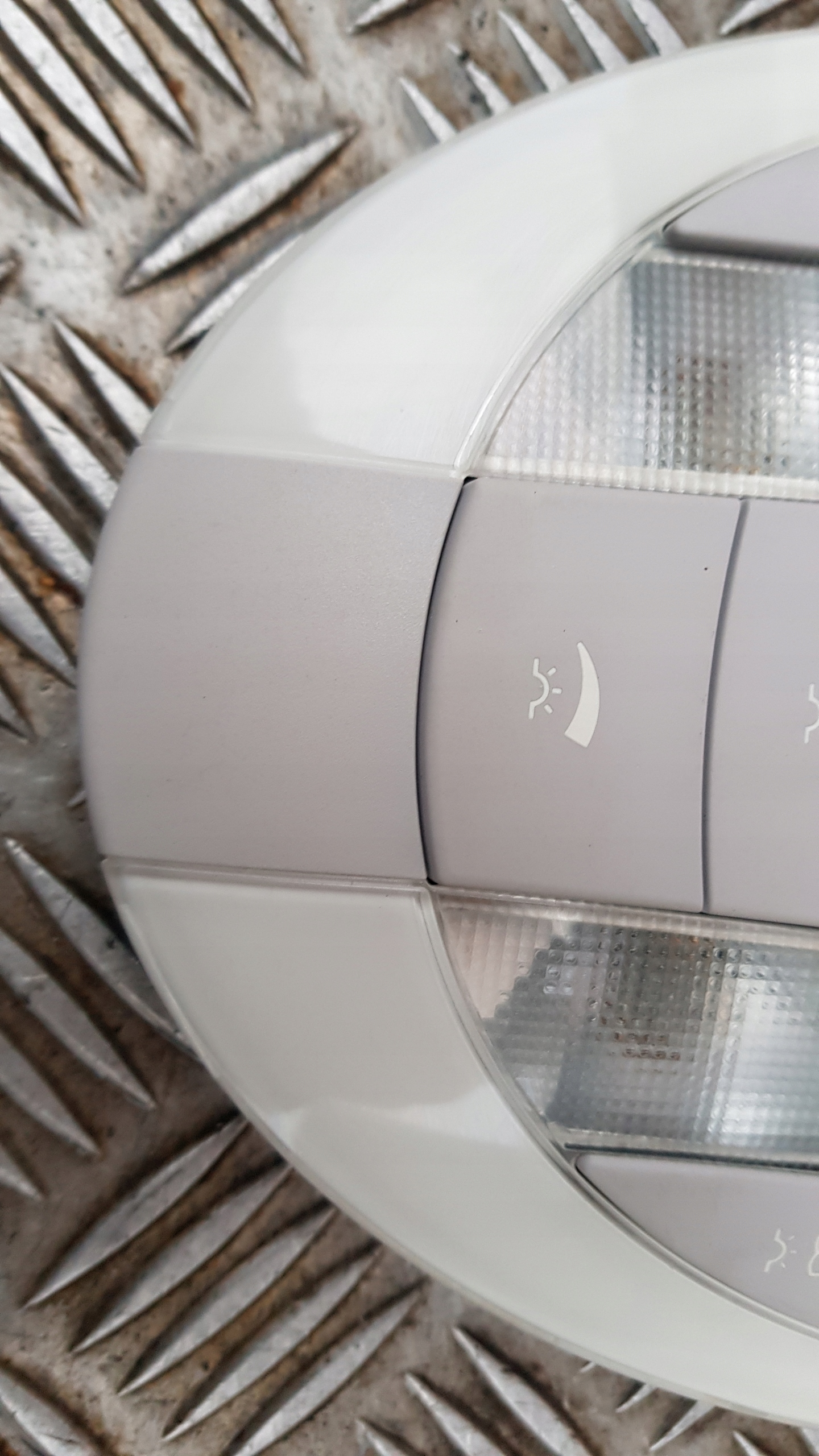 MERCEDES W211 OSWIETLENIE cabs light A2118207501