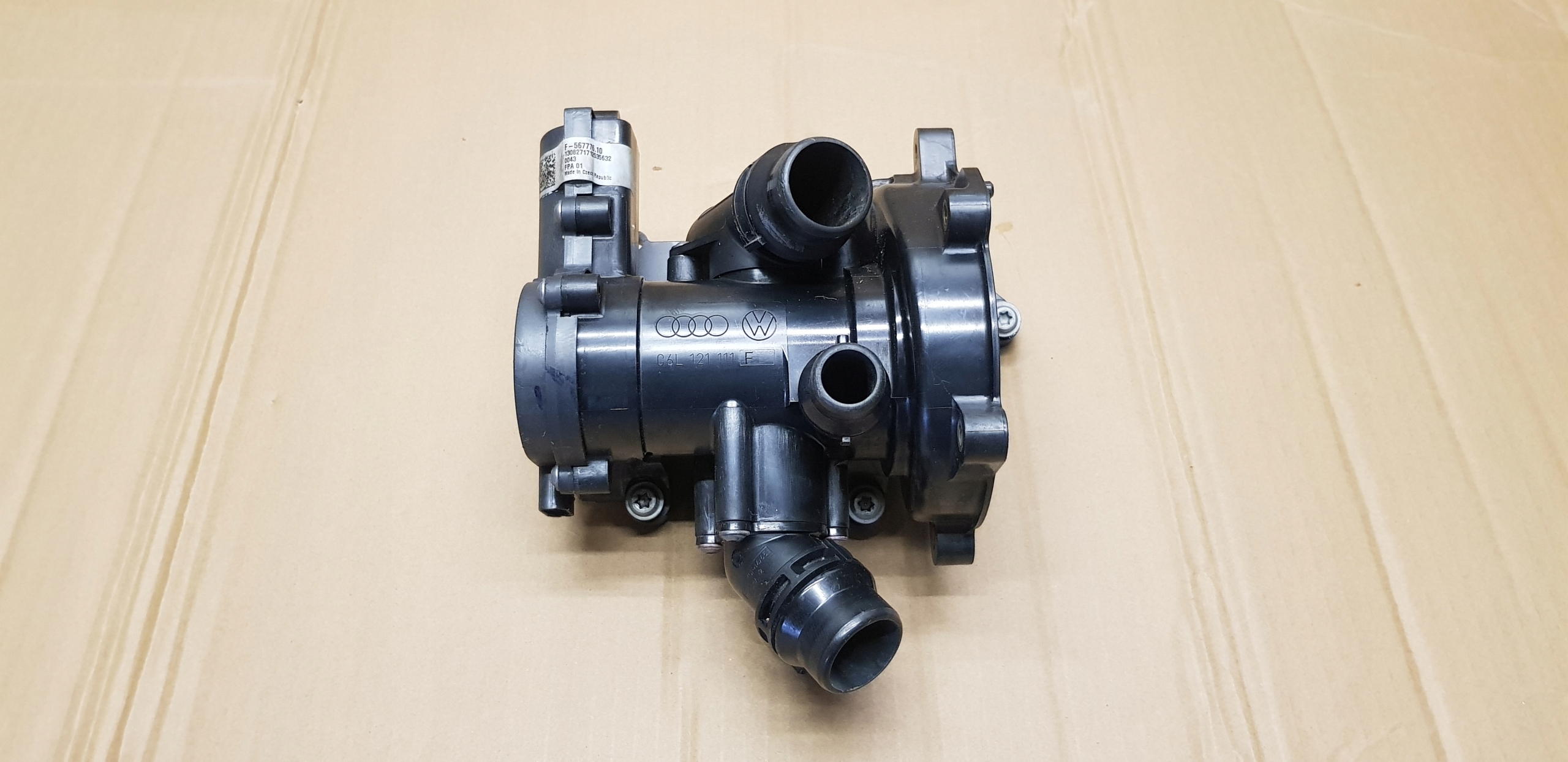 03L121005A - VW AUDI ТЕРМОСТАТ 06L121111F