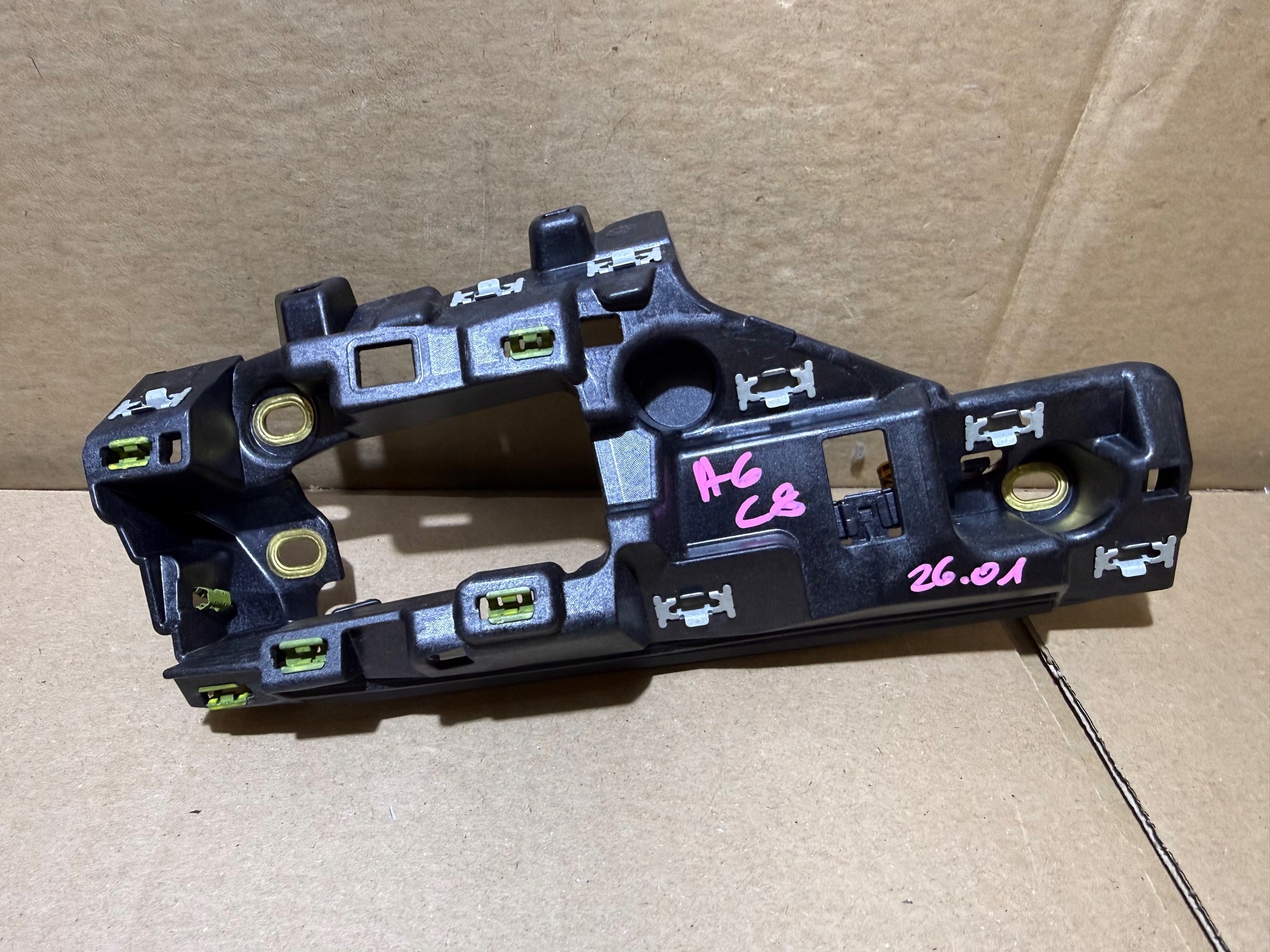 AUDI A6 C8 staffa WLACZNIKA luci LED 4K1857735 4K0947356A