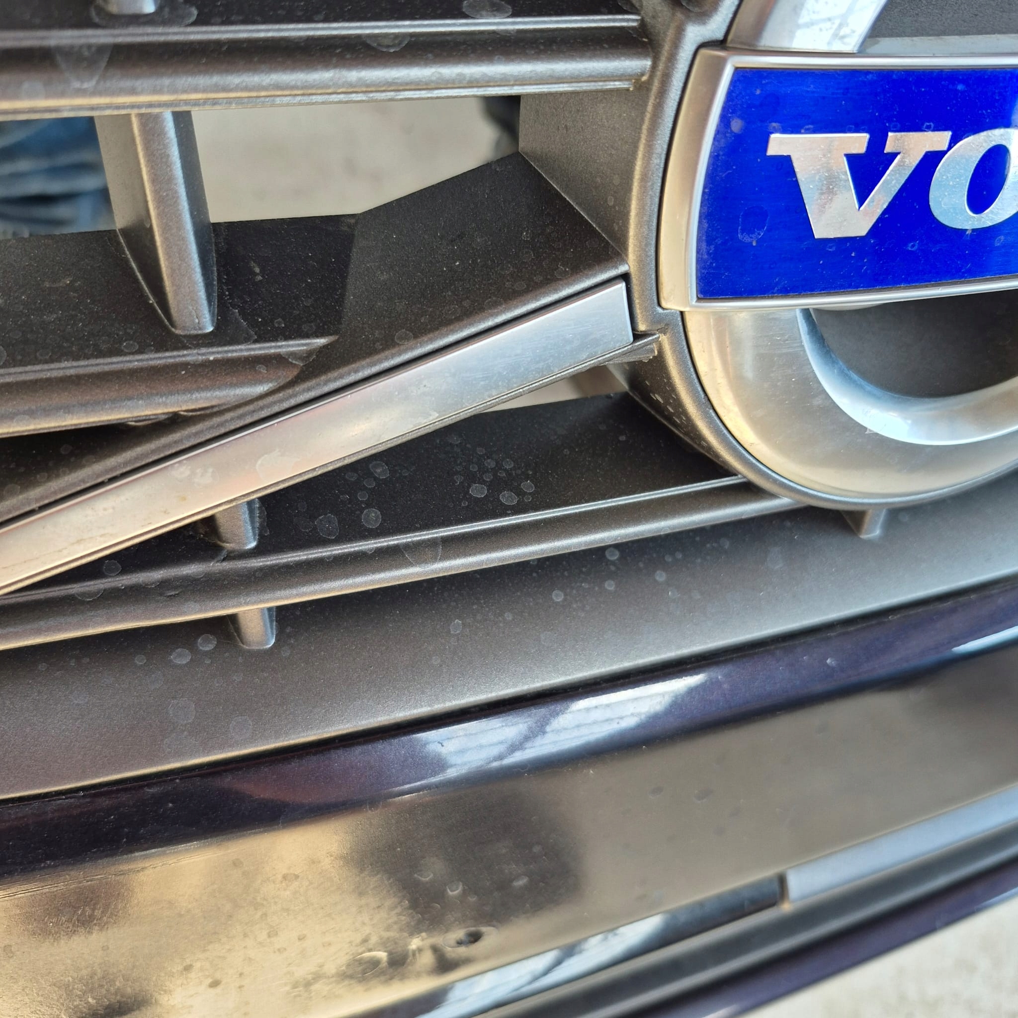 VOLVO V60 and 1 S60 II 2 LIFT 13-18 bumper front front
