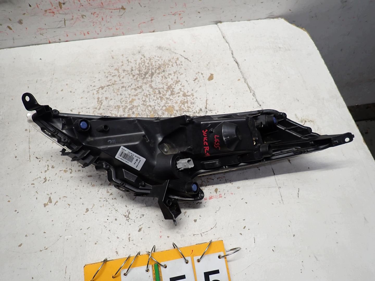light front front right NISSAN JUKE LIFT 2014- 26120-BV81A