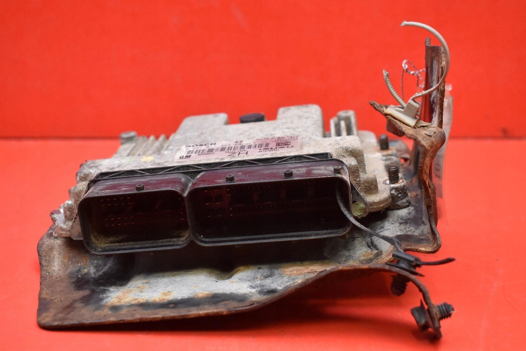 control unit computer of the engine 55556829 OPEL ASTRA 3 III H 1.7 CDTI 100 KM