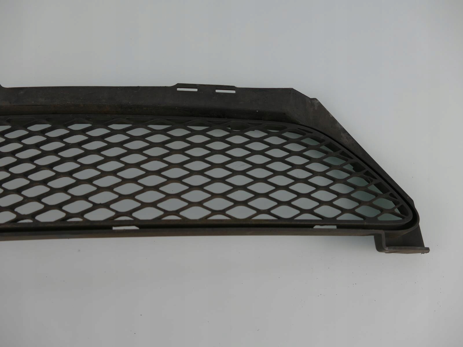 MERCEDES SLK R171 grid of a bumper front central