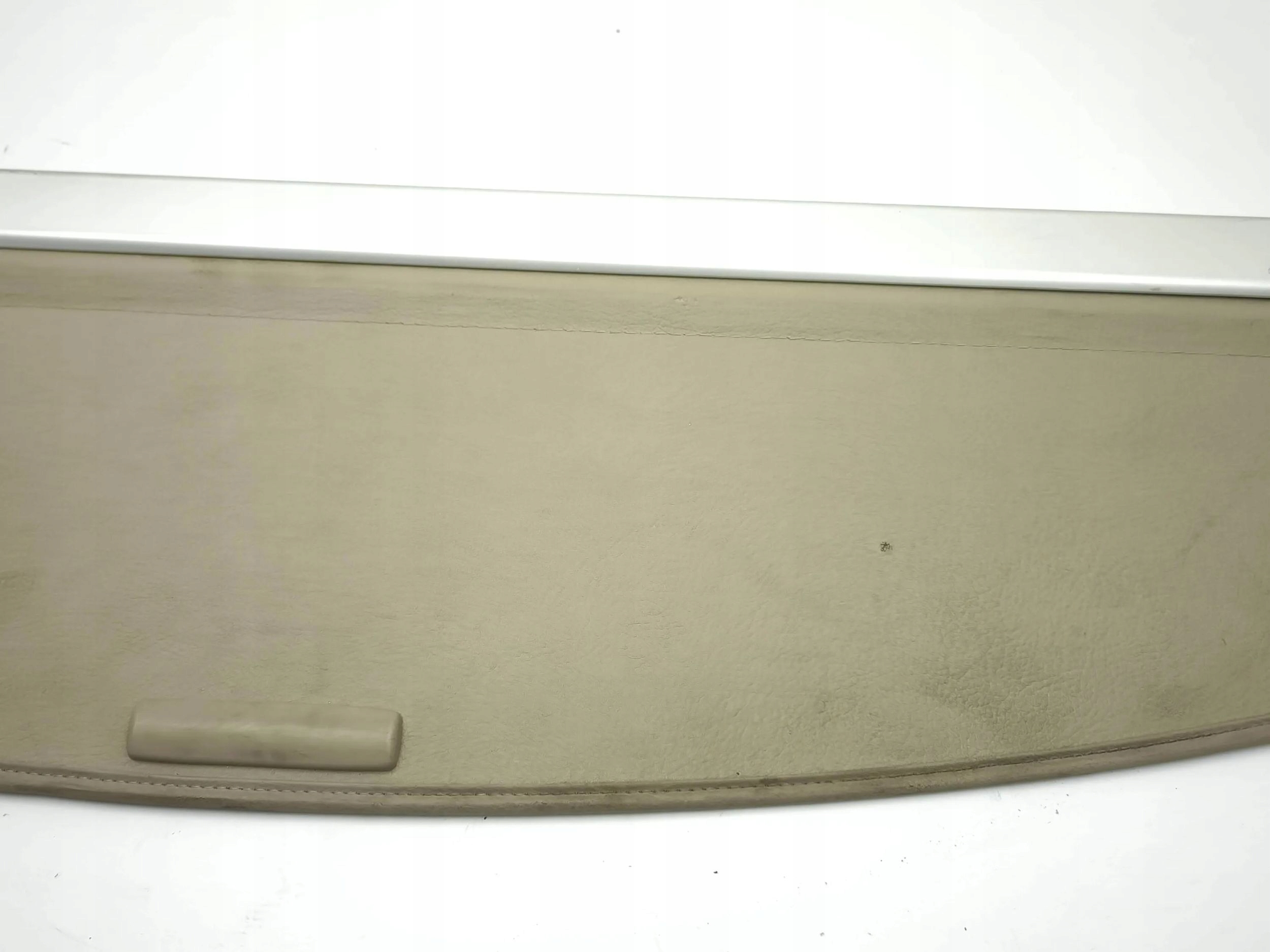 mazda 2010 ролета багажника