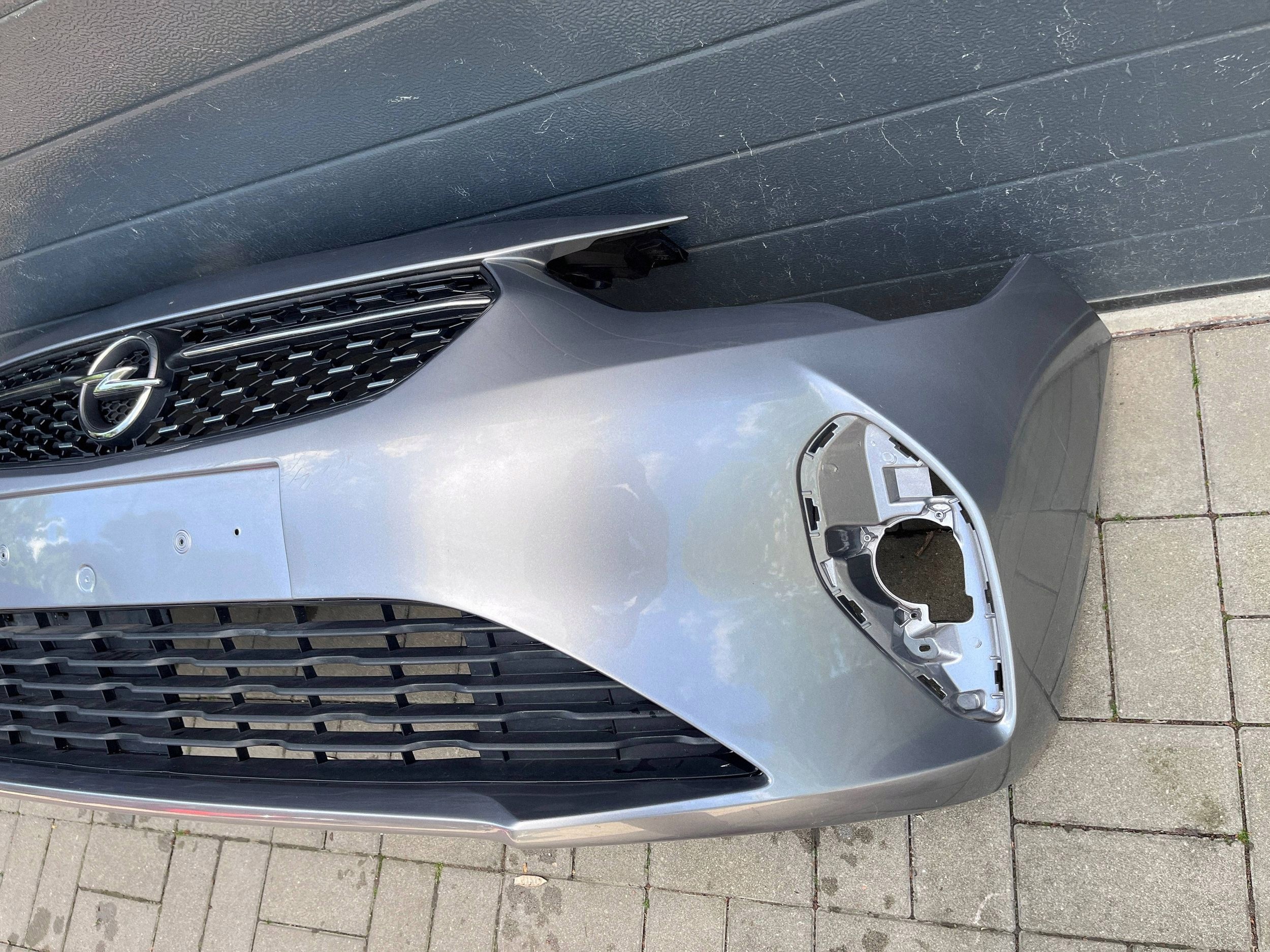 Opel Corsa F 19- nárazník předek přední