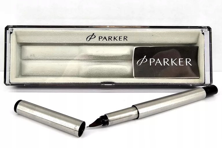 PIÓRO WIECZNE PARKER NA NABOJE + ETUI