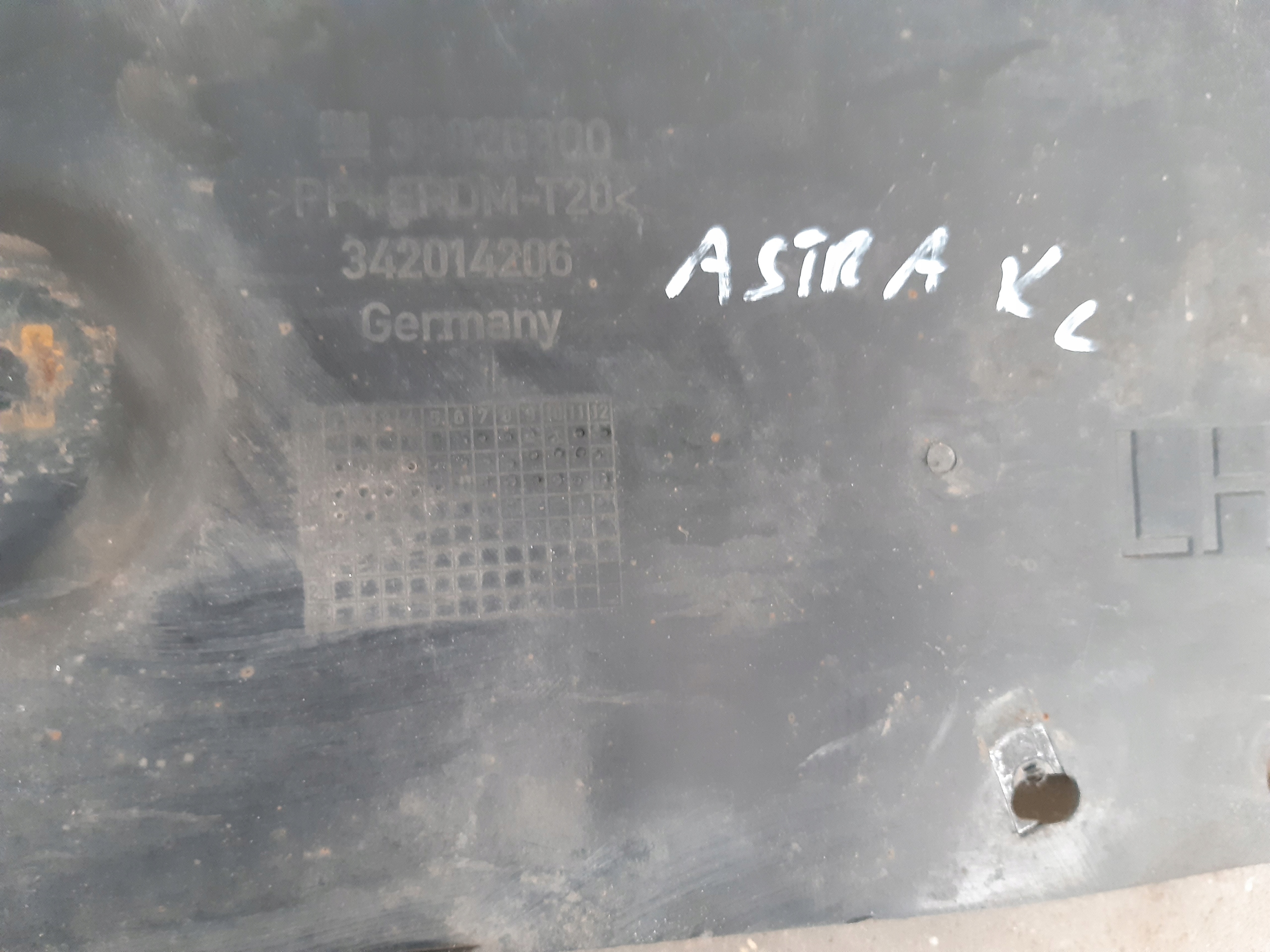 cover below engine left 39026300 Opel Astra K