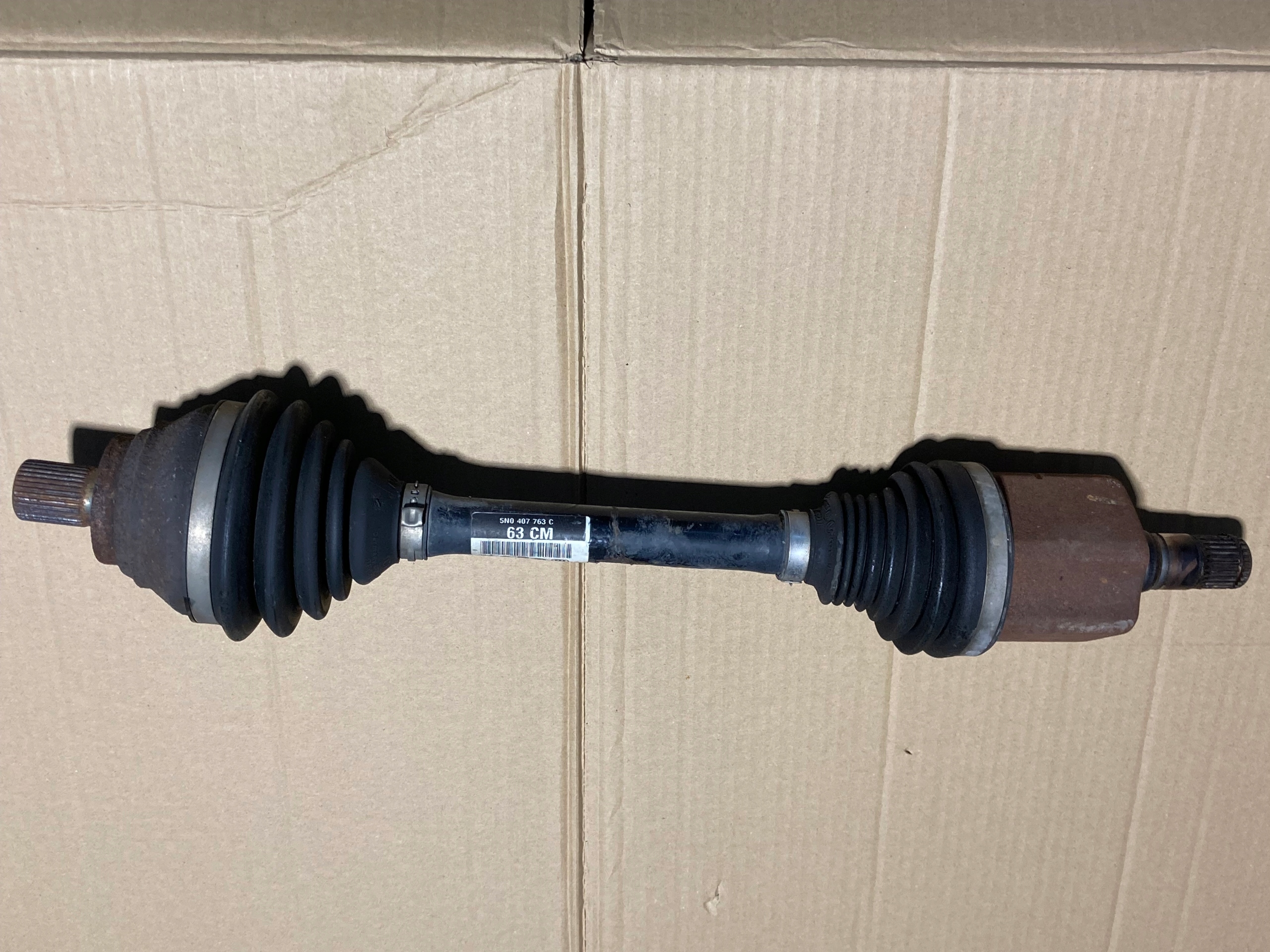 5N0407763C - Піввісь лівий VW TIGUAN і автомат 4x4