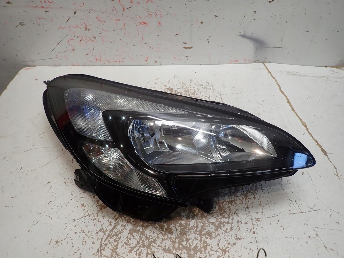 light front front right OPEL CORSA E 2014