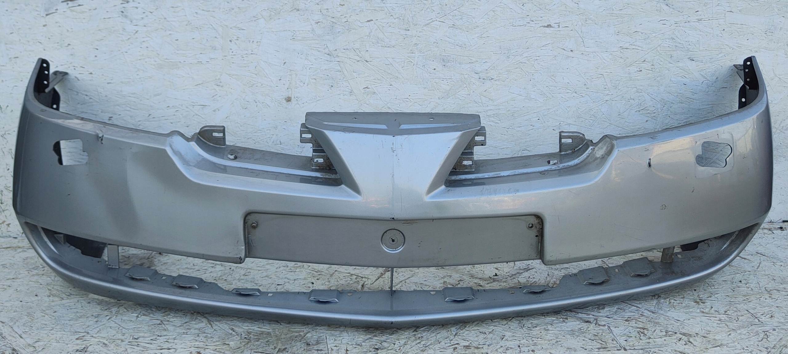 ZDERZAK PRZÓD NISSAN PRIMERA P12 02-07 SPRYSKI